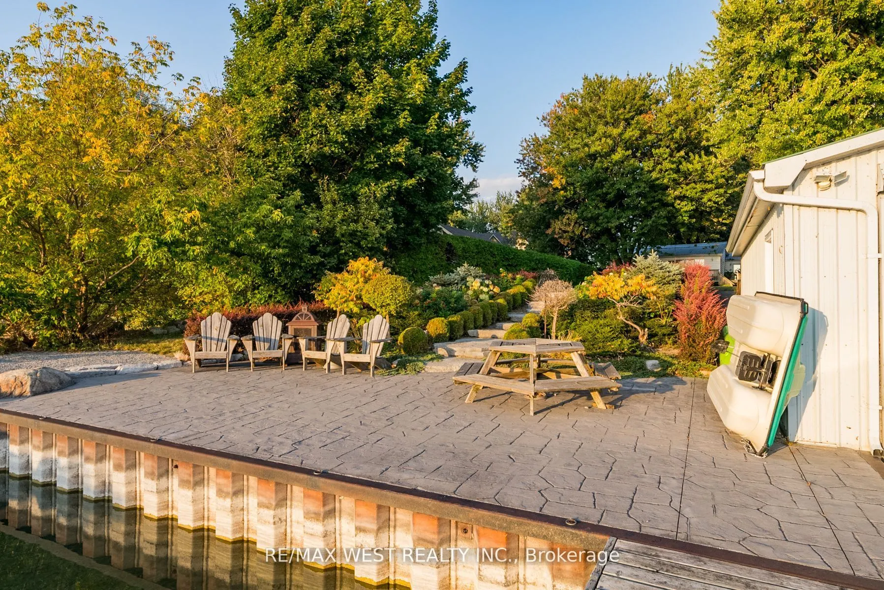 1668 Lakeshore Drive