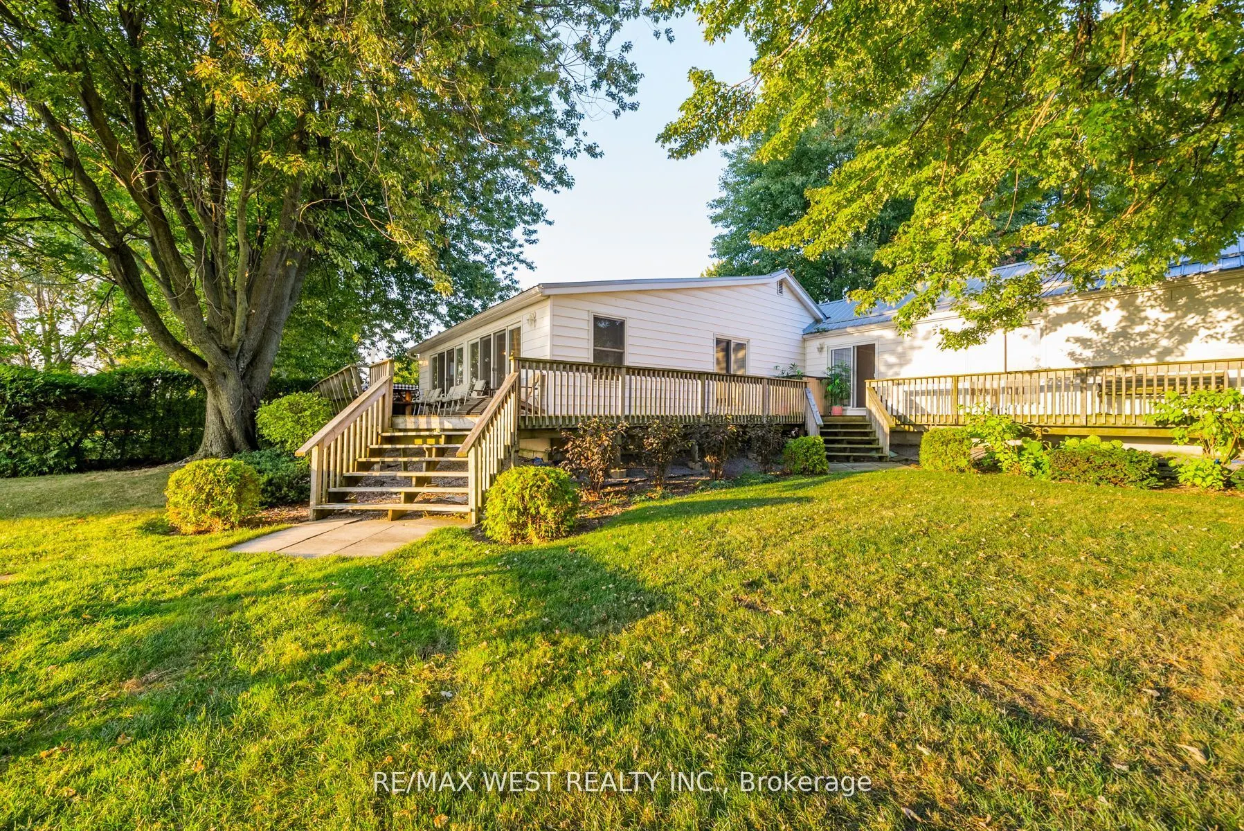 1668 Lakeshore Drive
