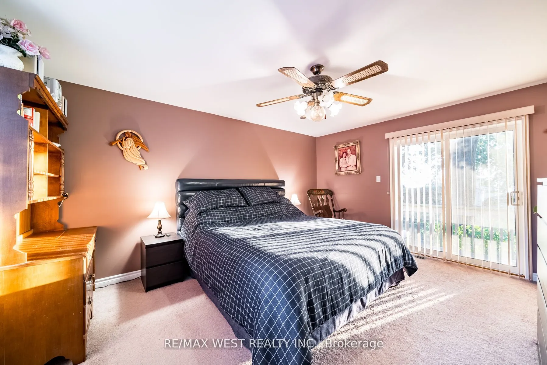 1668 Lakeshore Drive