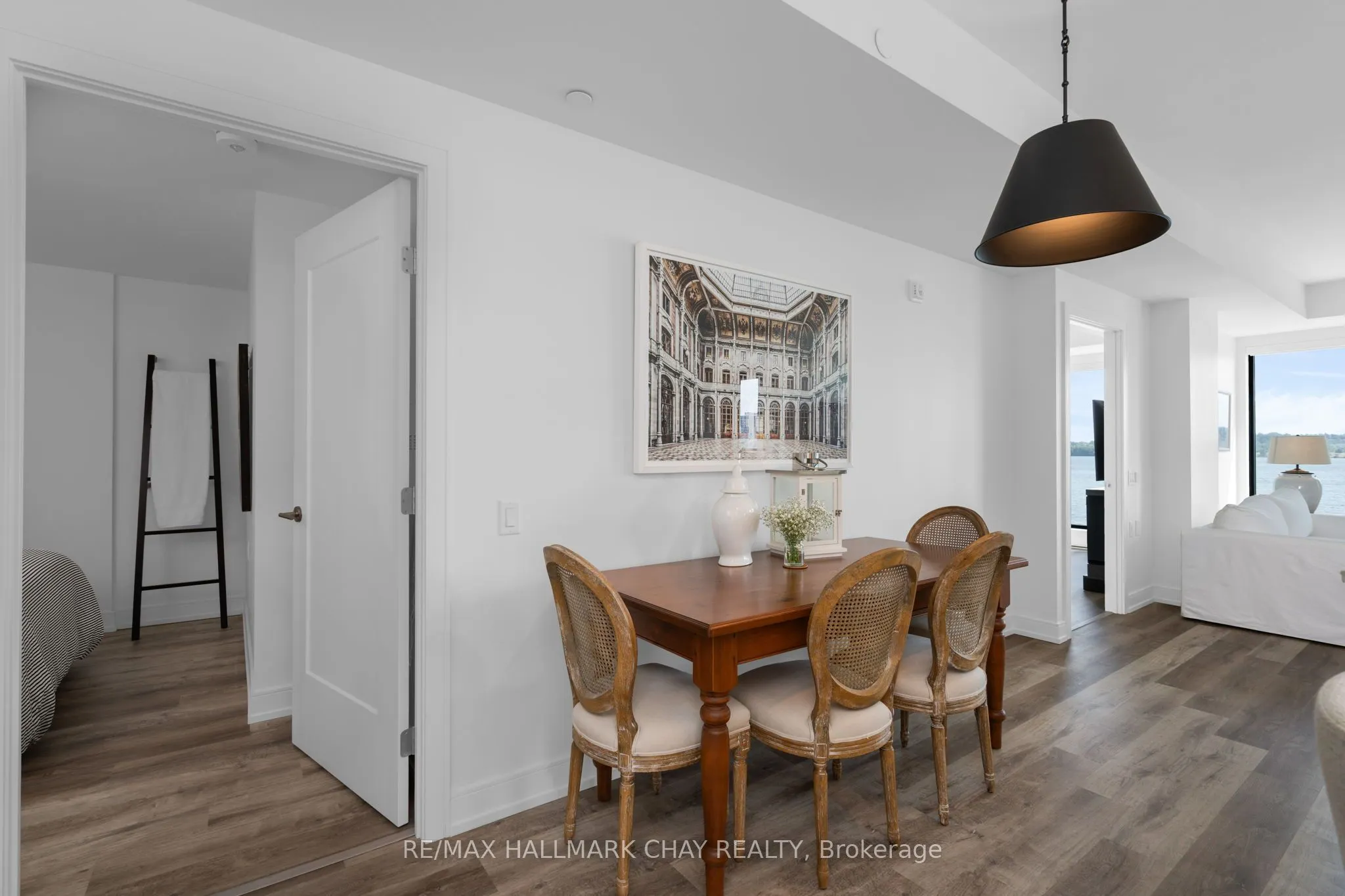 185 Dunlop Street E, #302