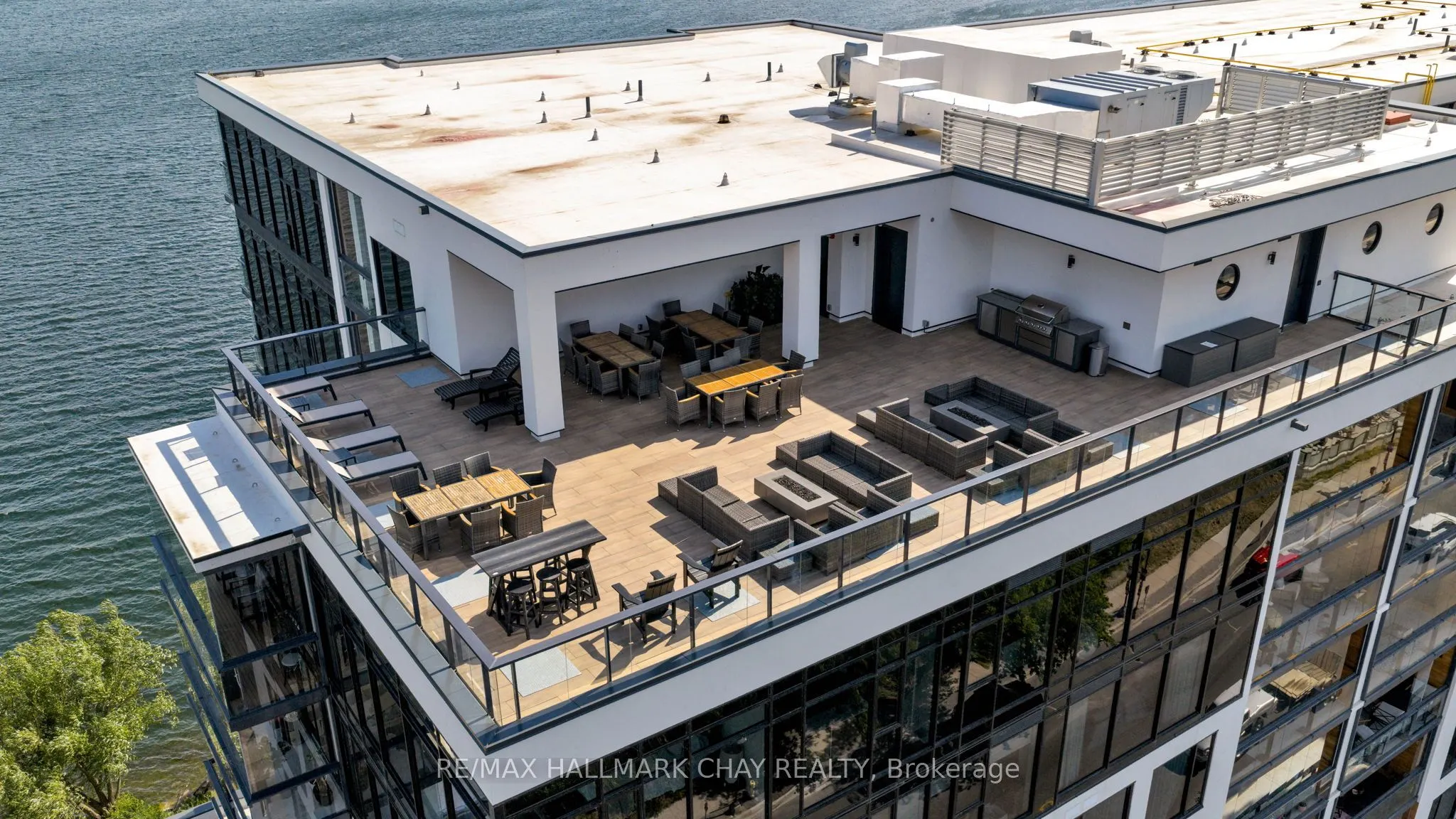 185 Dunlop Street E, #302