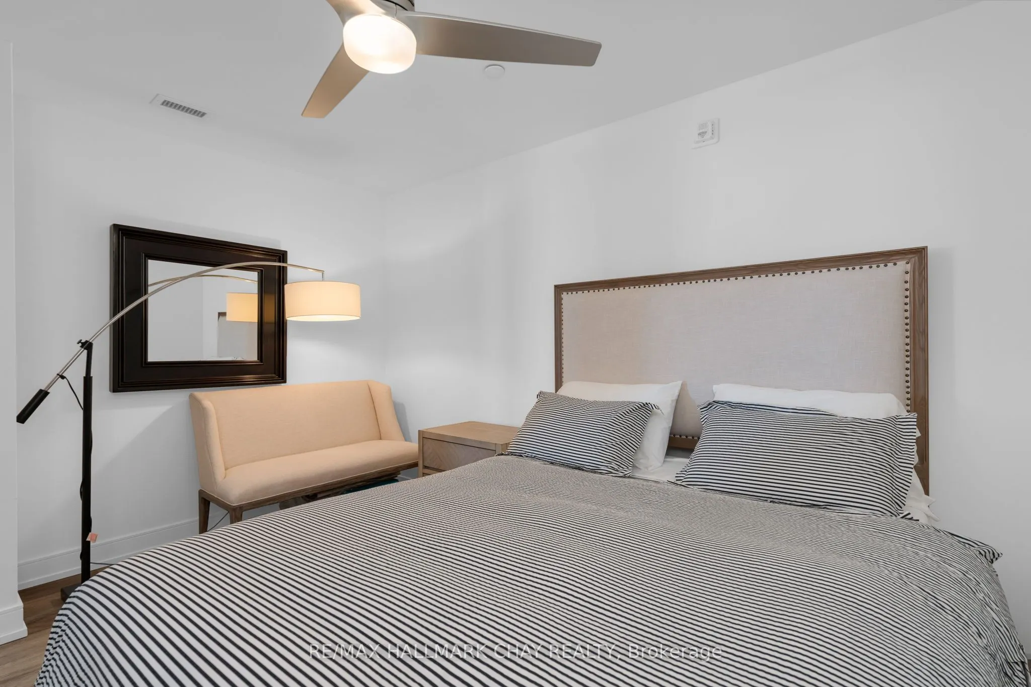 185 Dunlop Street E, #302