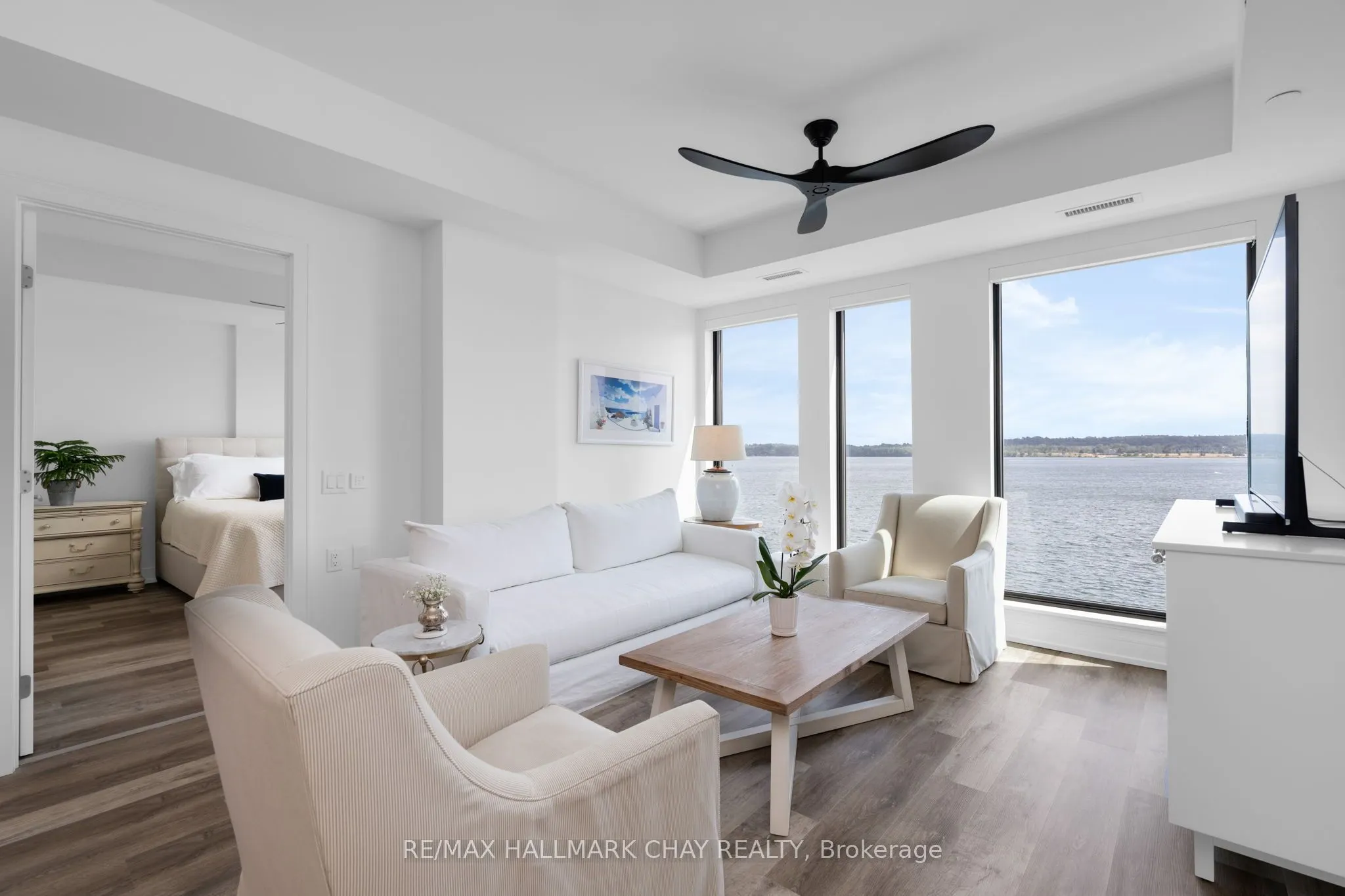 185 Dunlop Street E, #302