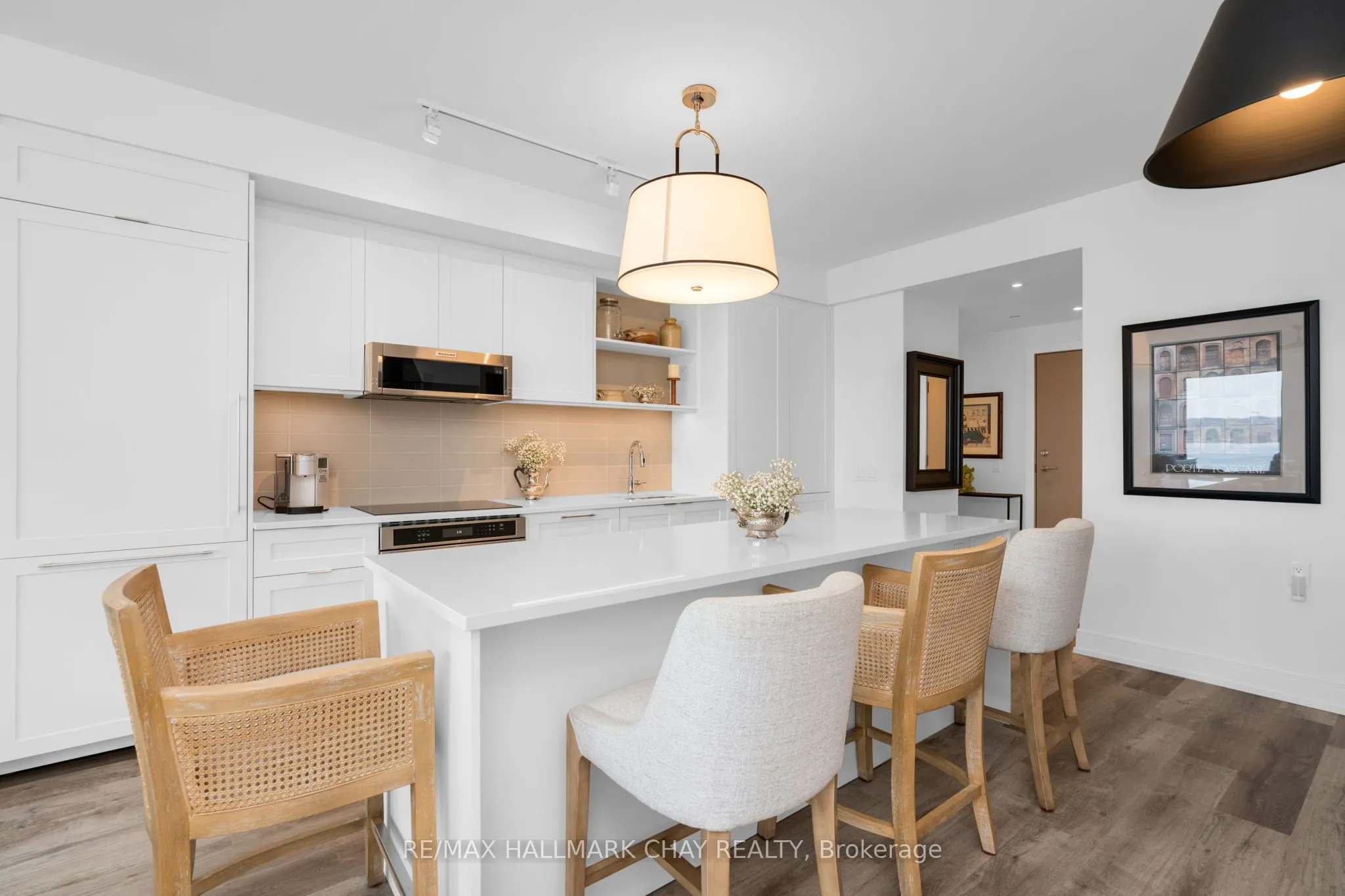 185 Dunlop Street E, #302