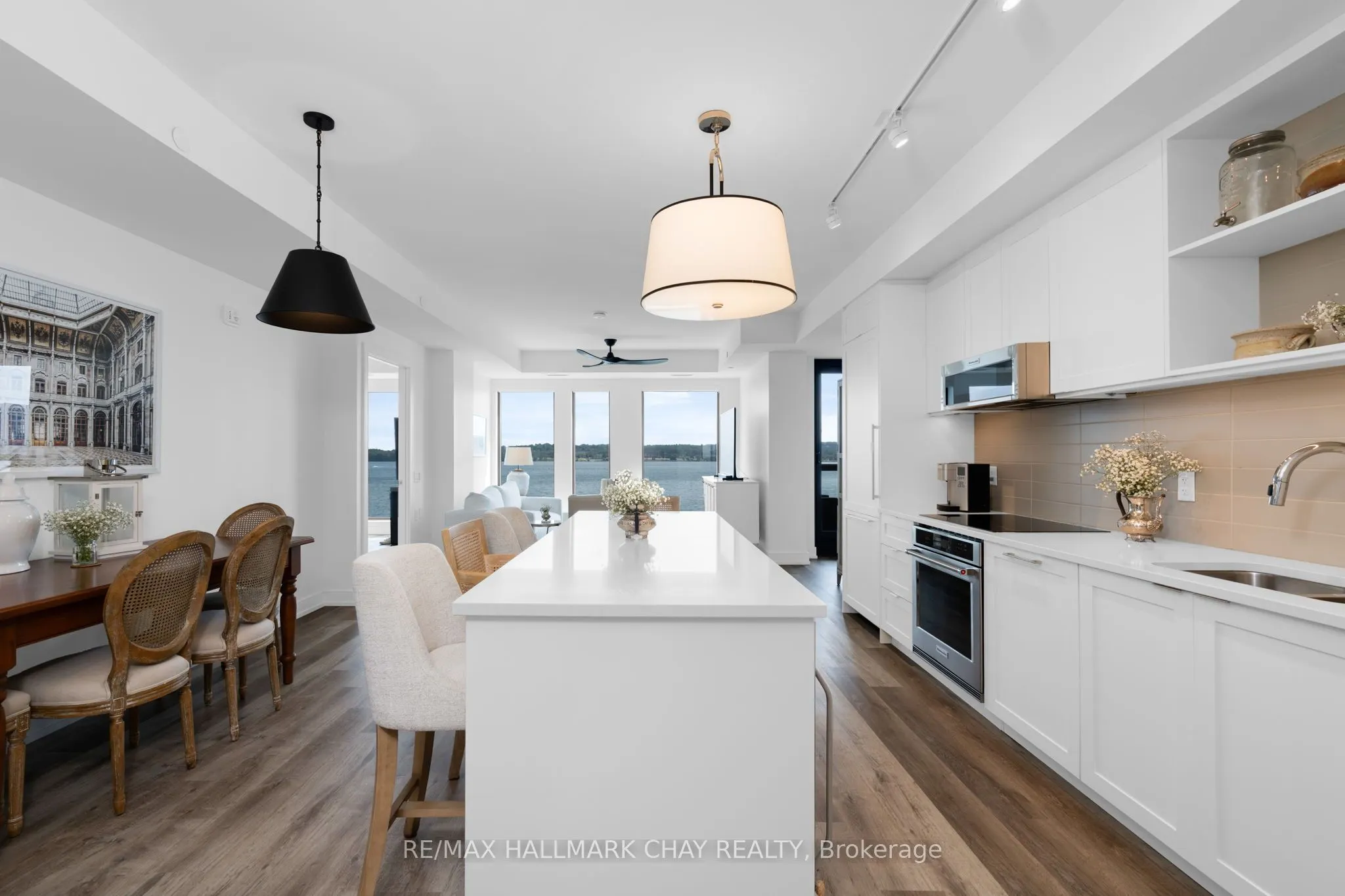 185 Dunlop Street E, #302