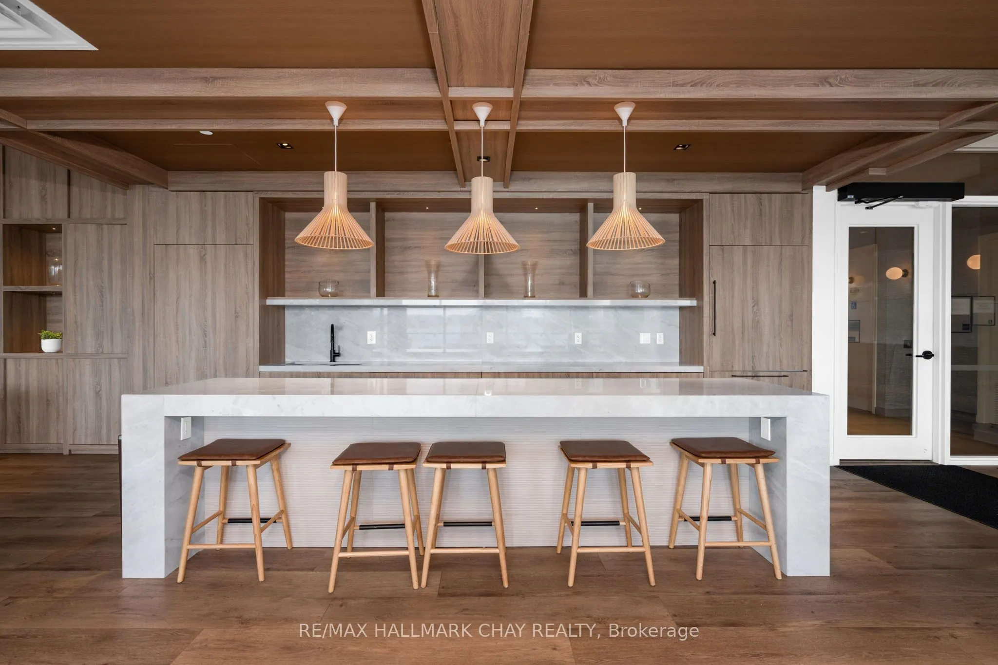185 Dunlop Street E, #302