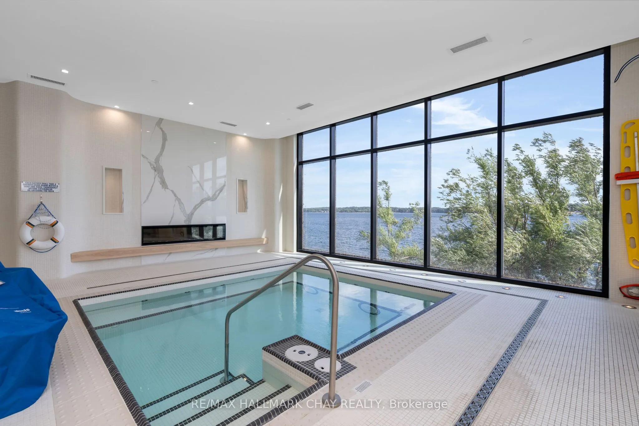 185 Dunlop Street E, #302