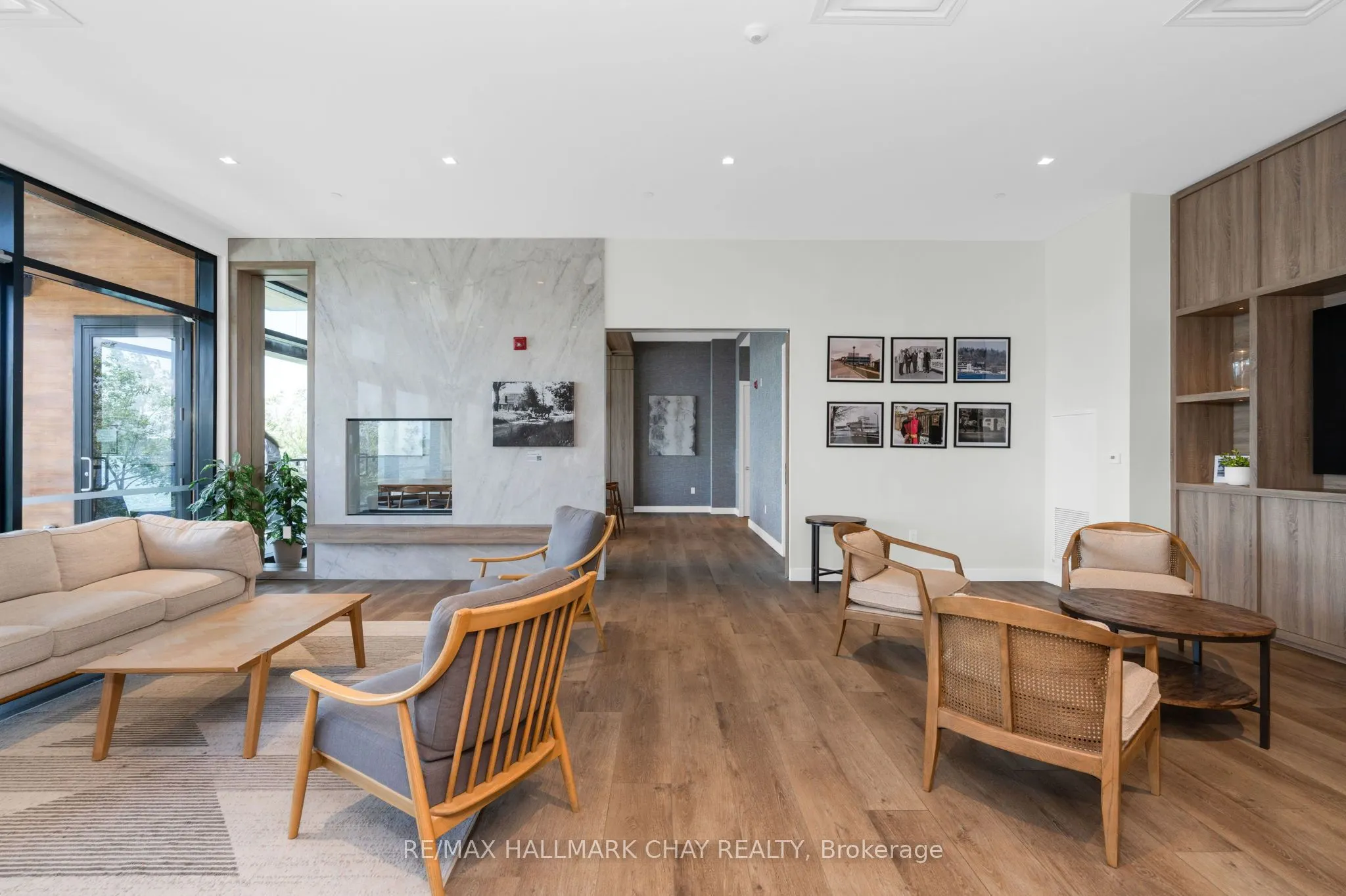185 Dunlop Street E, #302