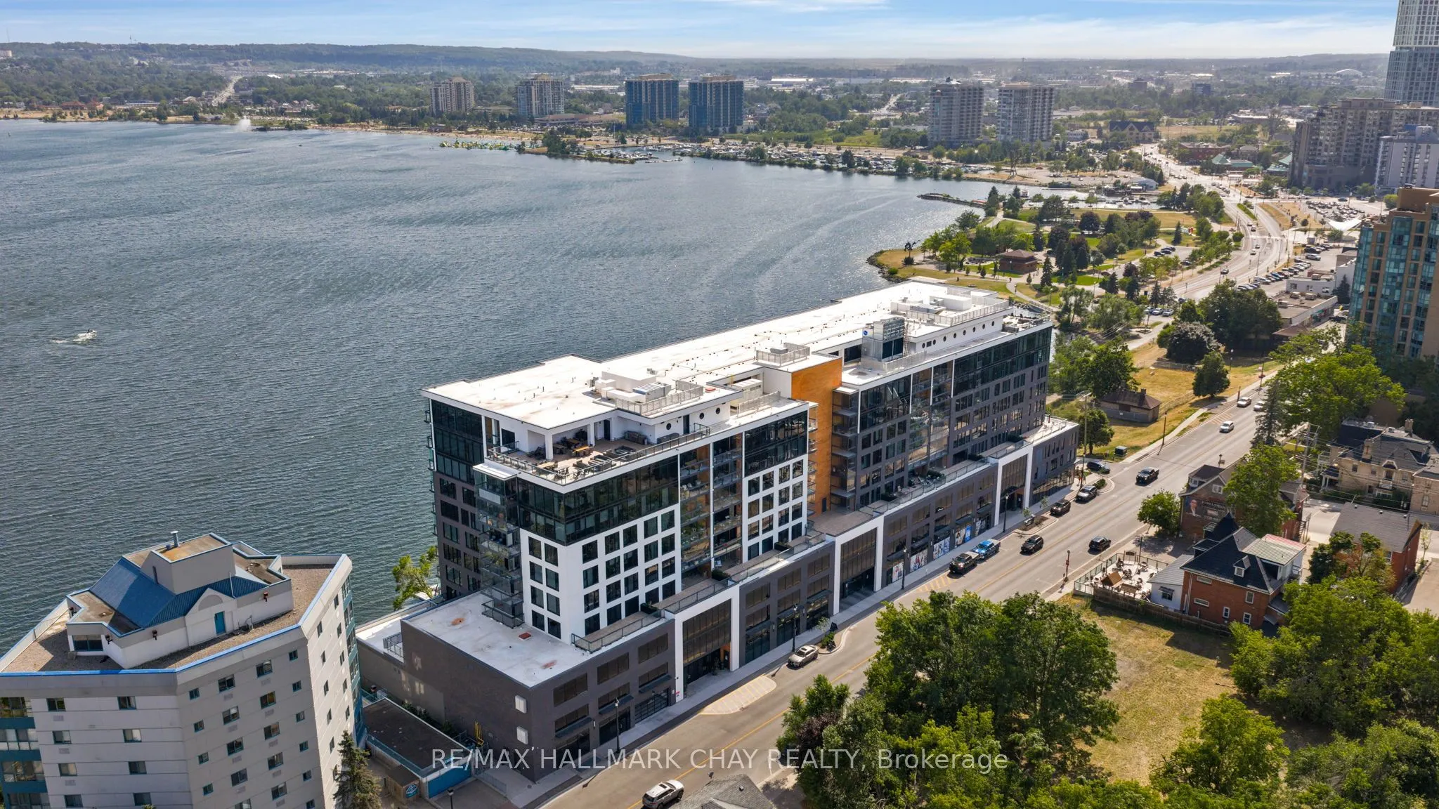 185 Dunlop Street E, #302