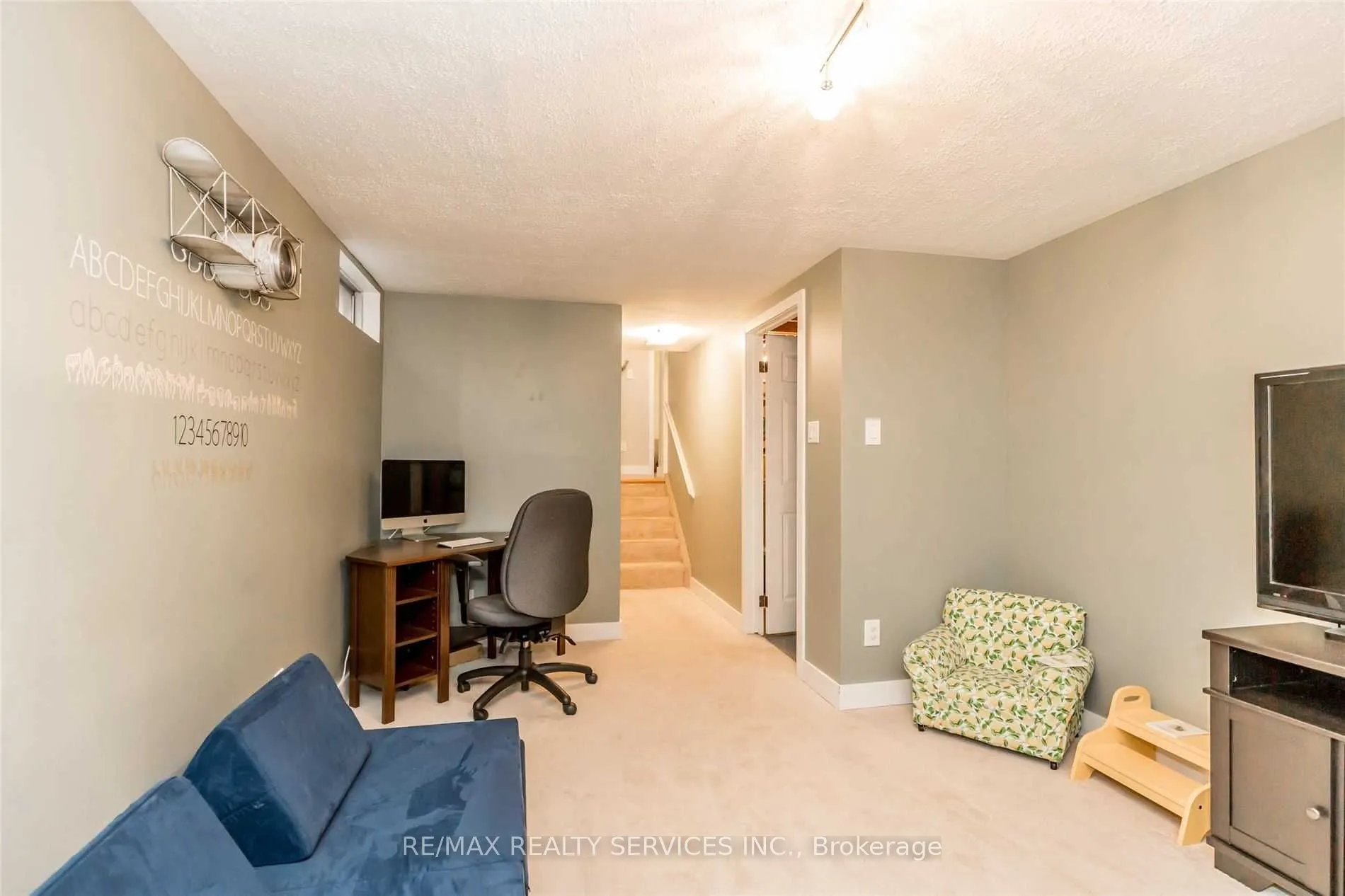 83 Janice Drive