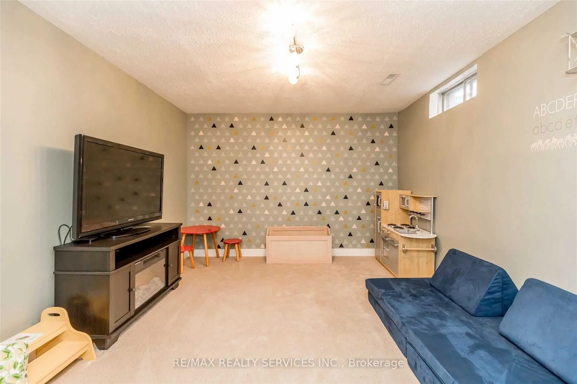 83 Janice Drive