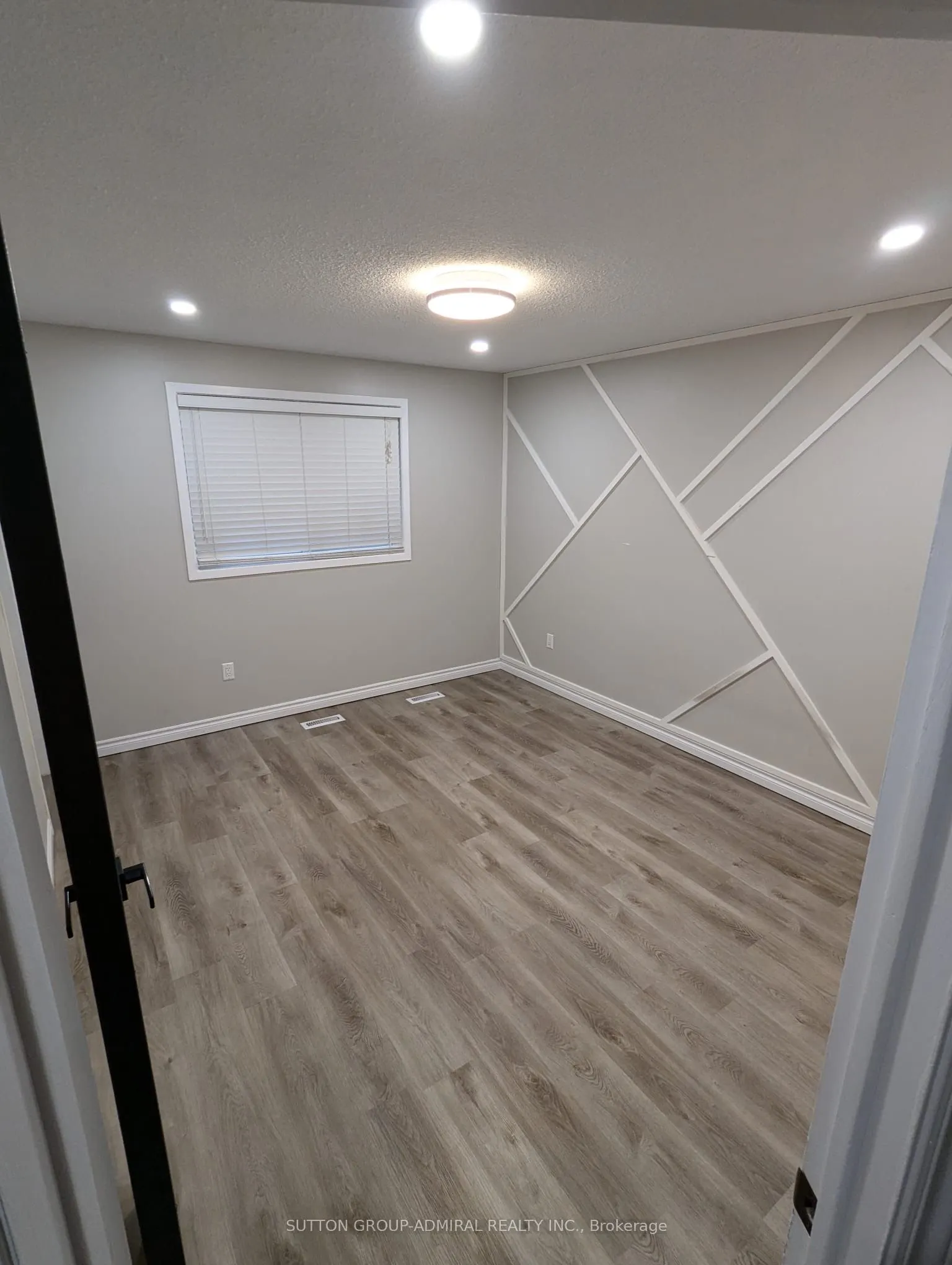 29 Eileen Drive