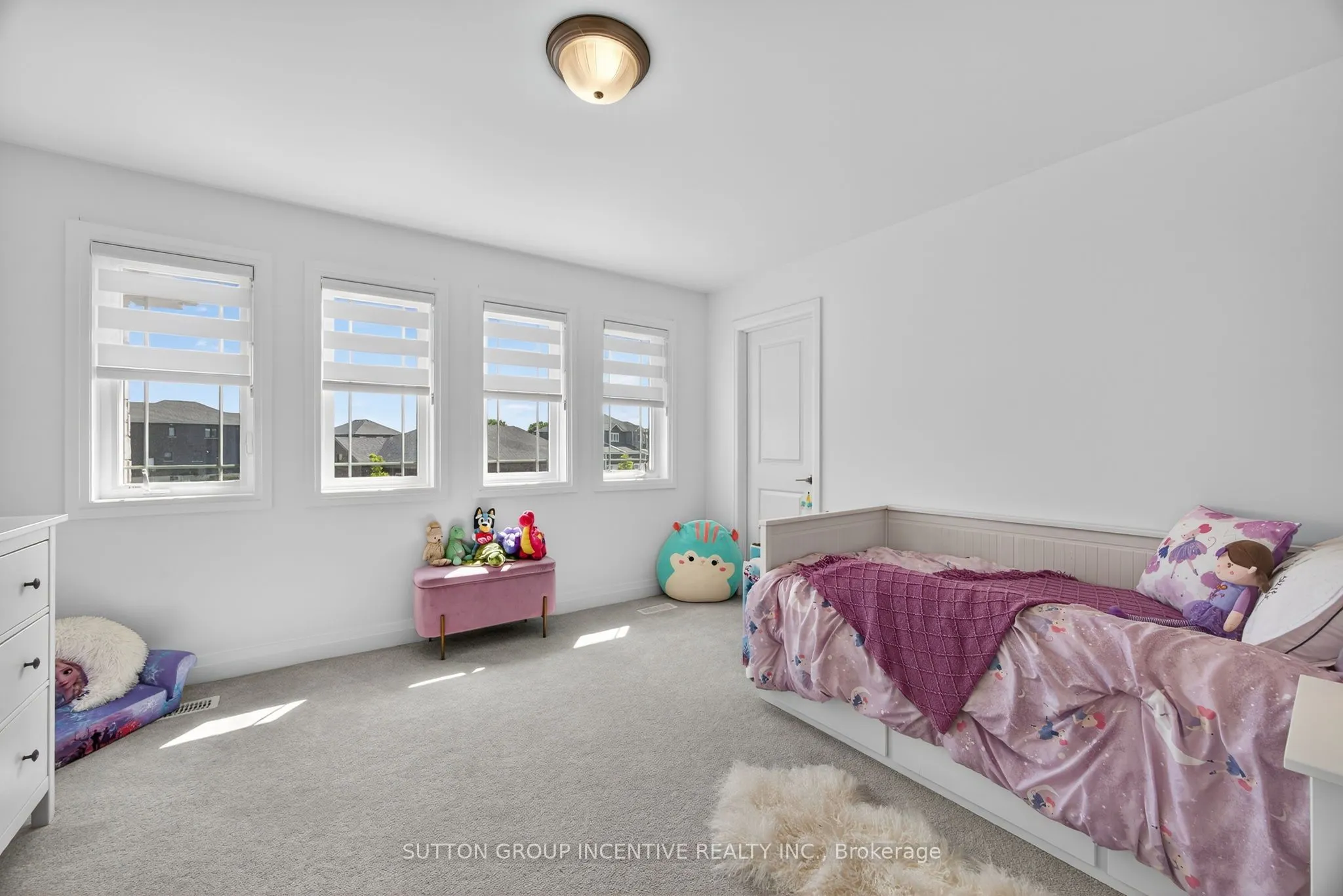 76 Ritchie Crescent