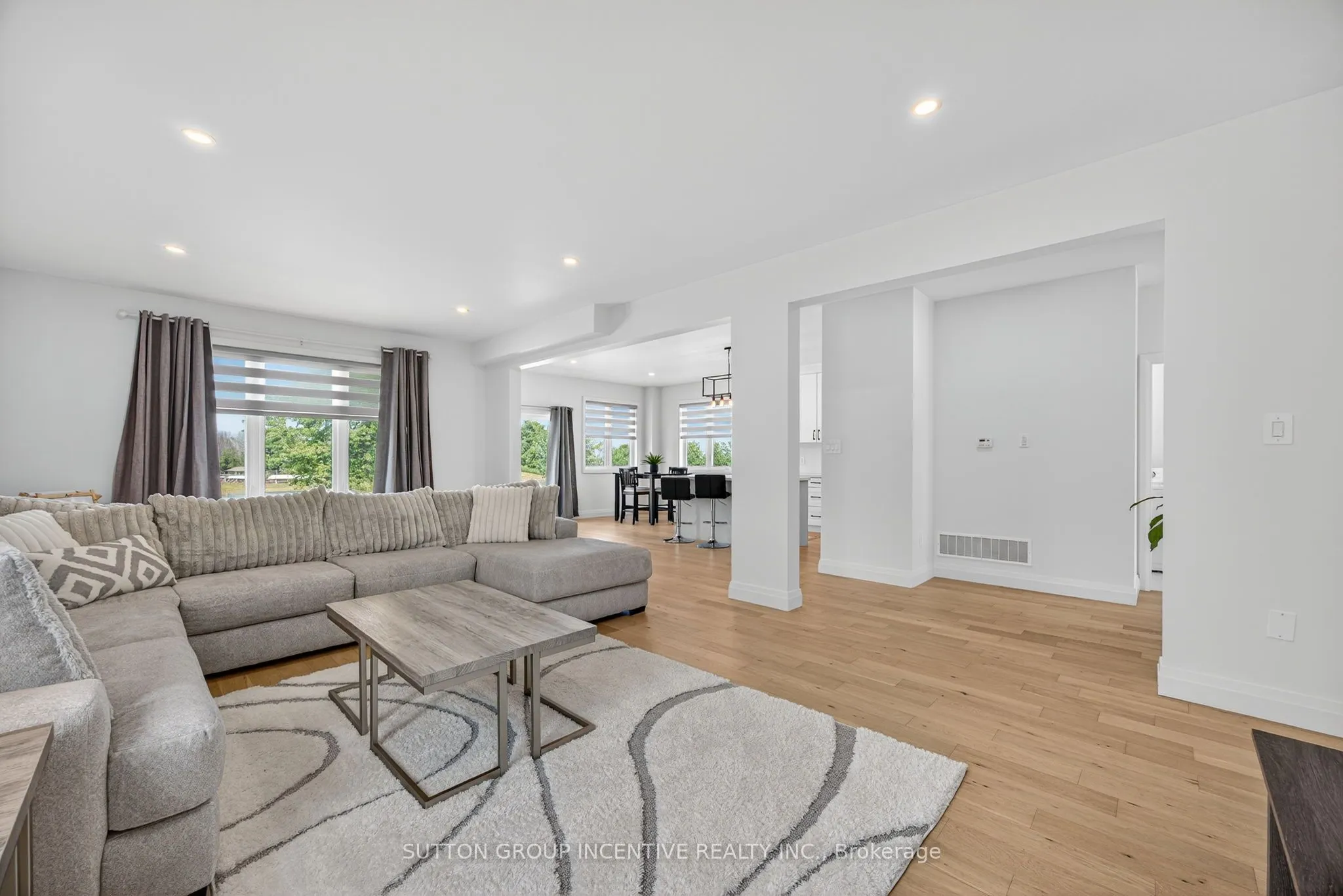 76 Ritchie Crescent