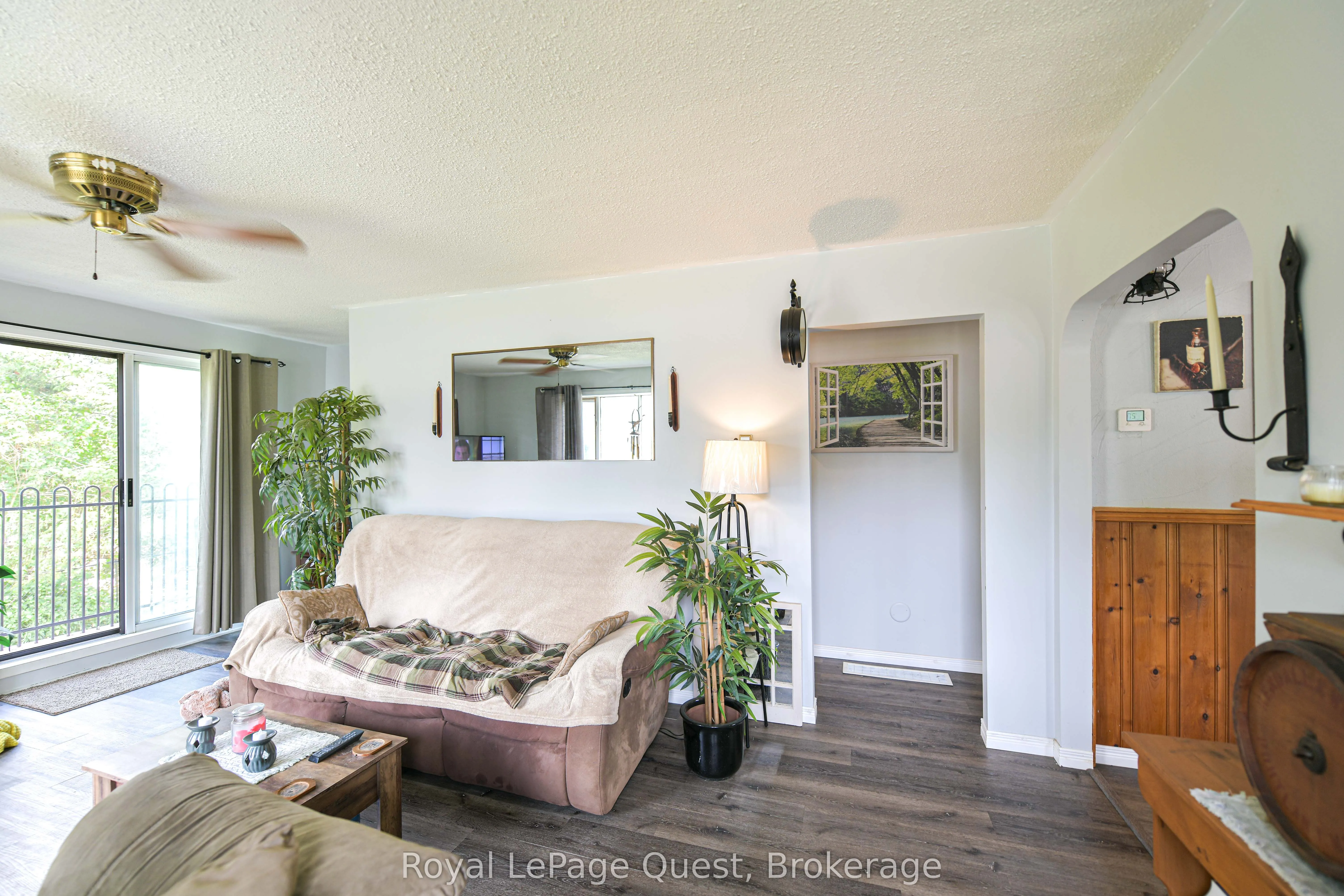 129 Simcoe Street