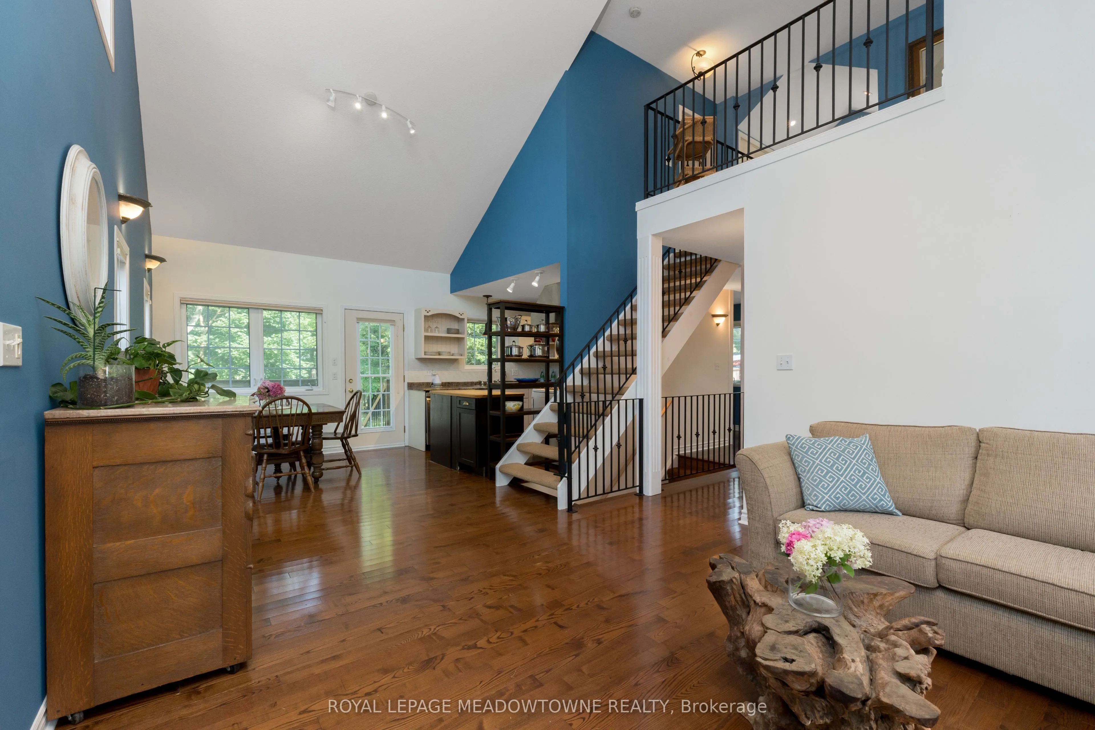 1936 Tiny Beaches Road S