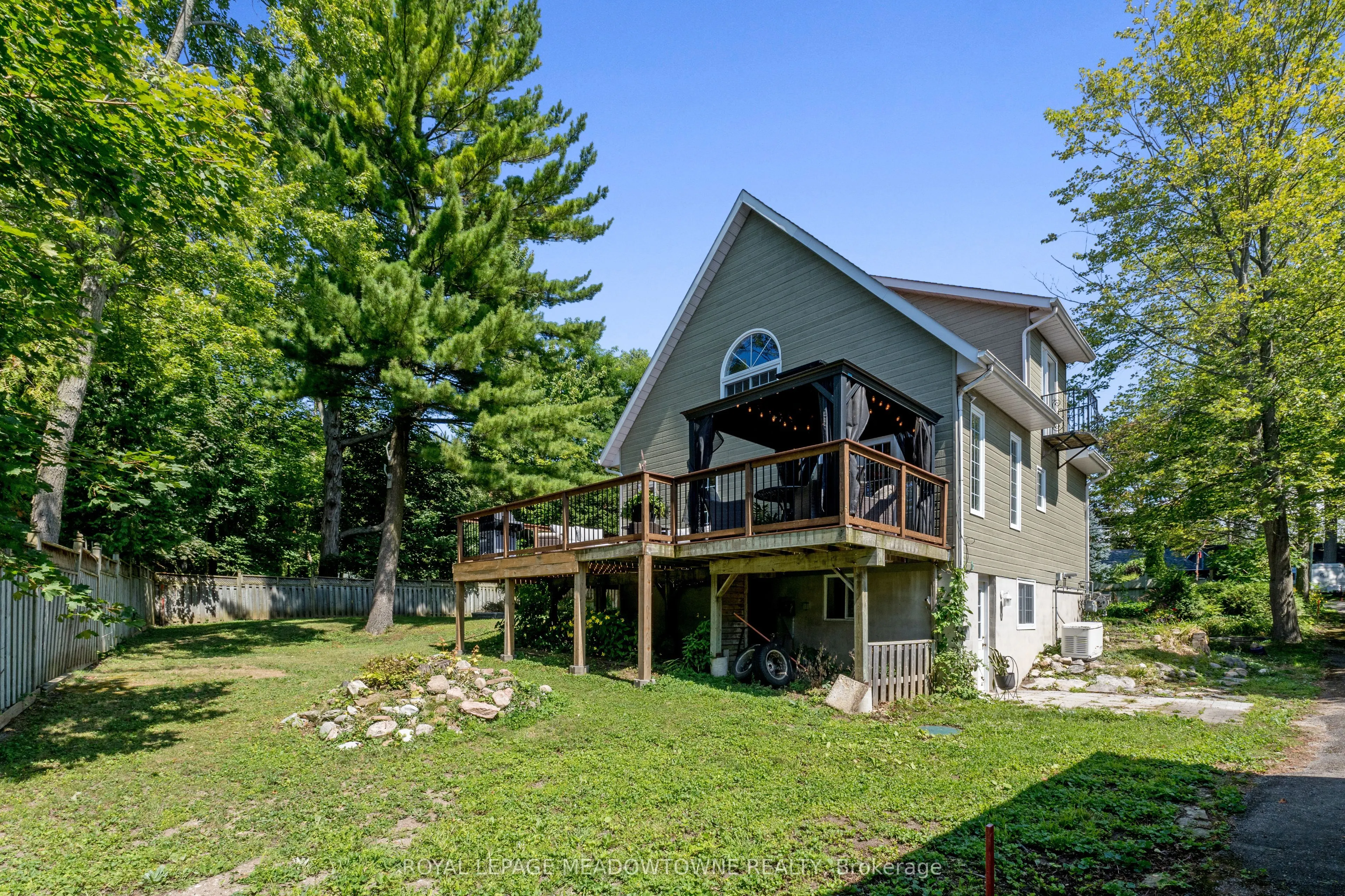 1936 Tiny Beaches Road S