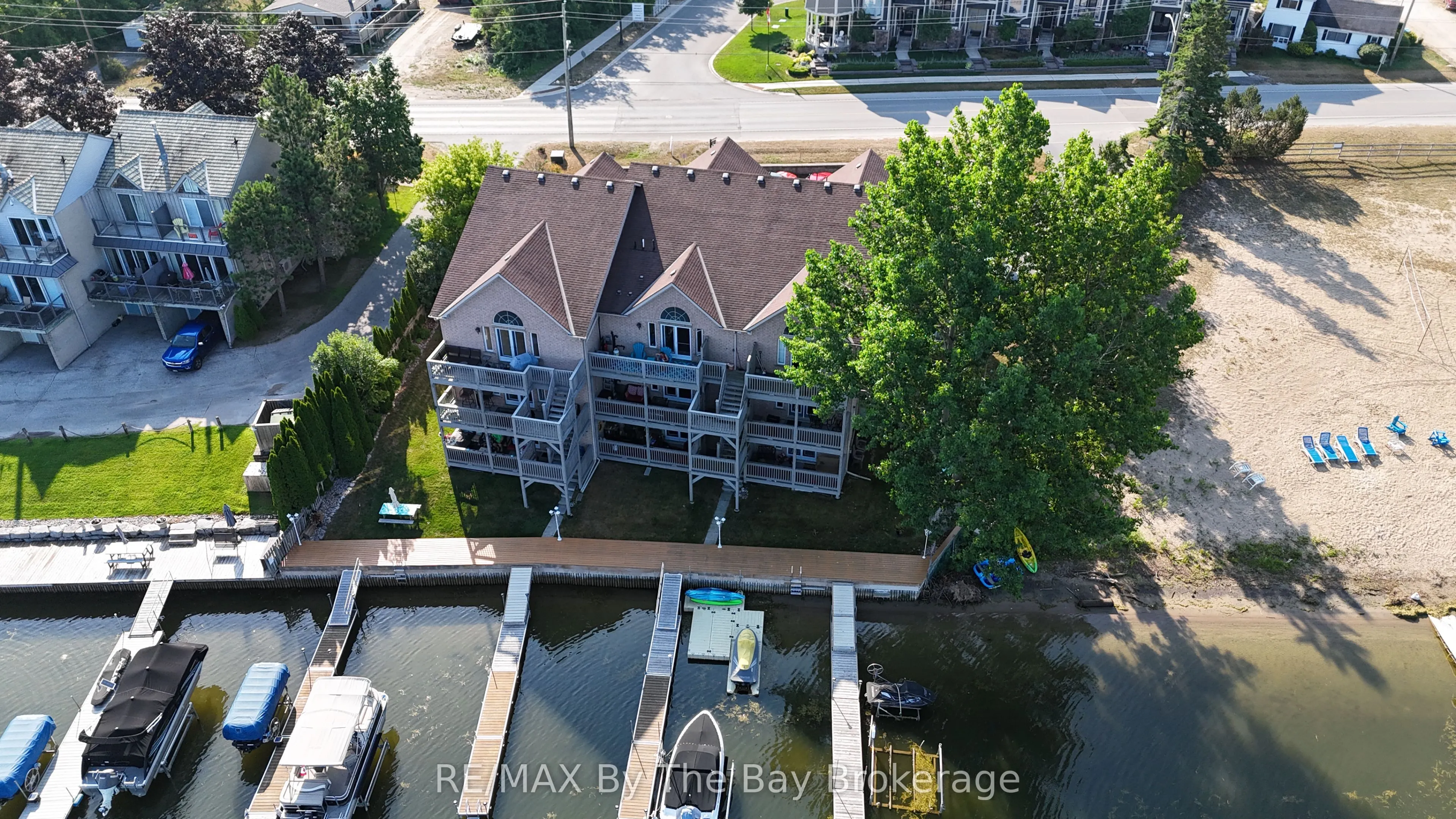 194 RIVER Road E, #2C