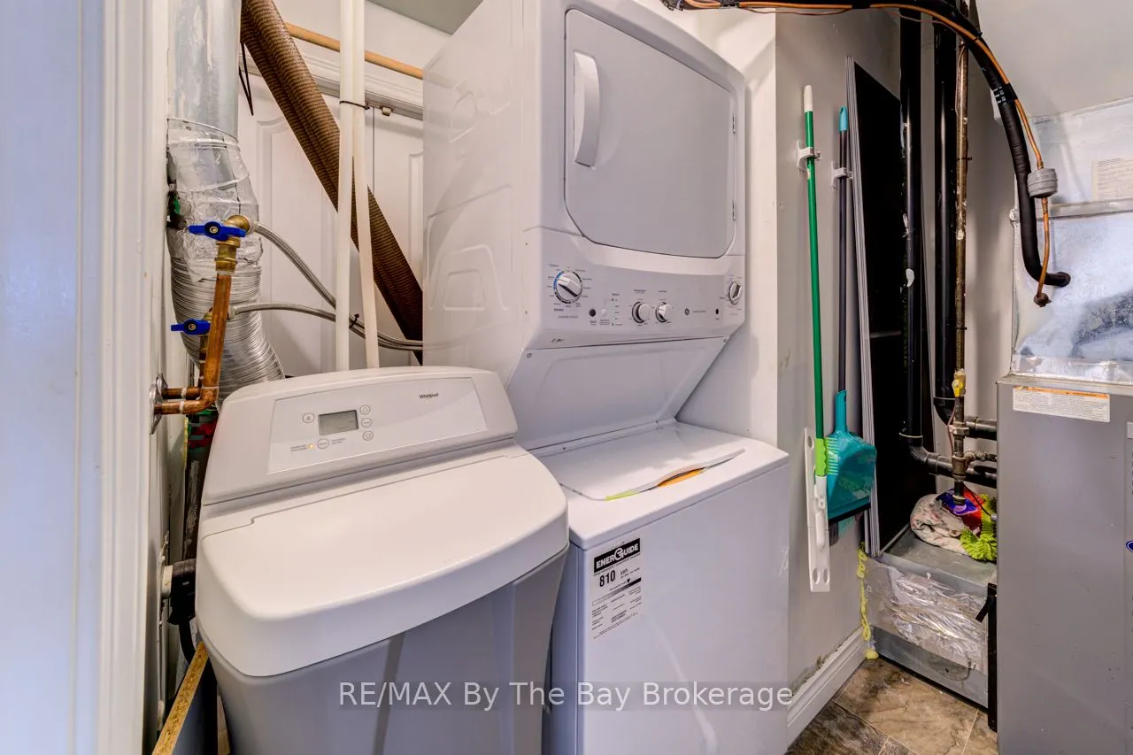 194 RIVER Road E, #2C