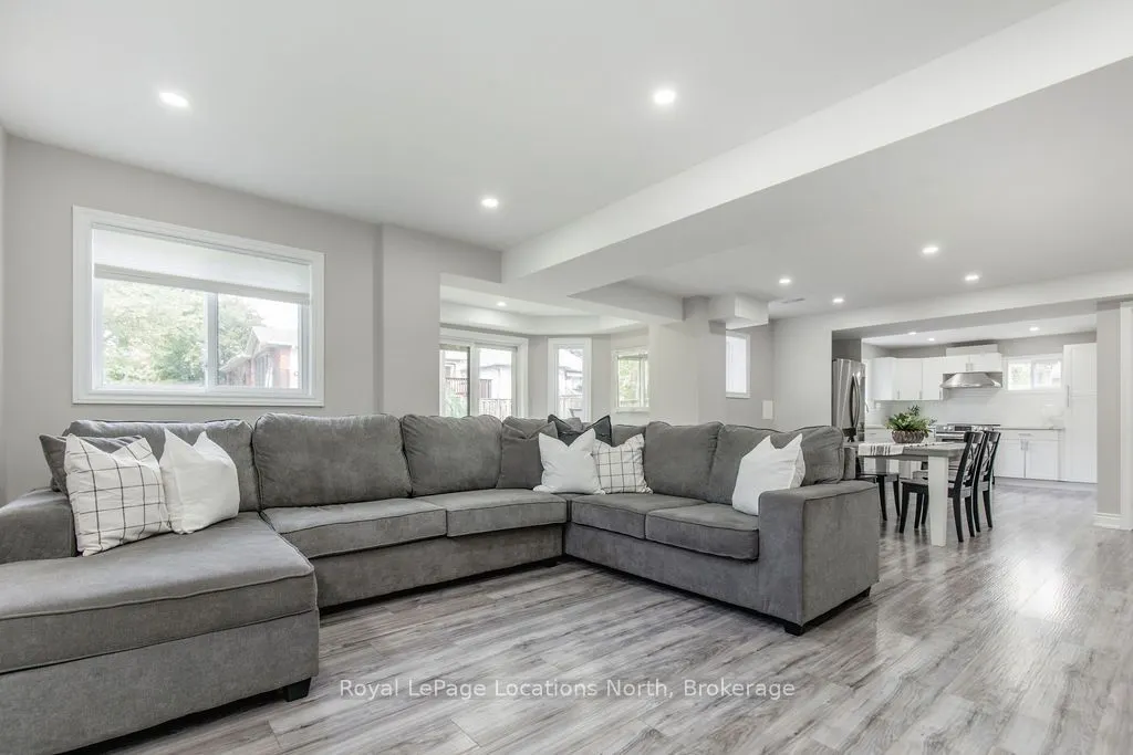 1 Timberland Crescent