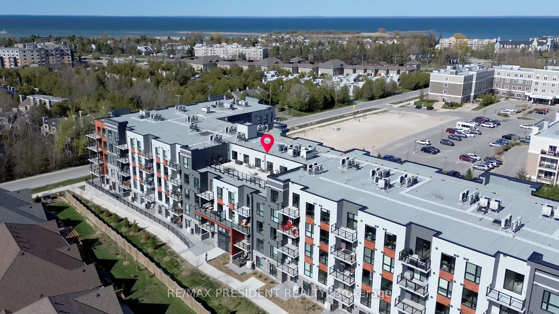 4 Kimberly Lane N, #403
