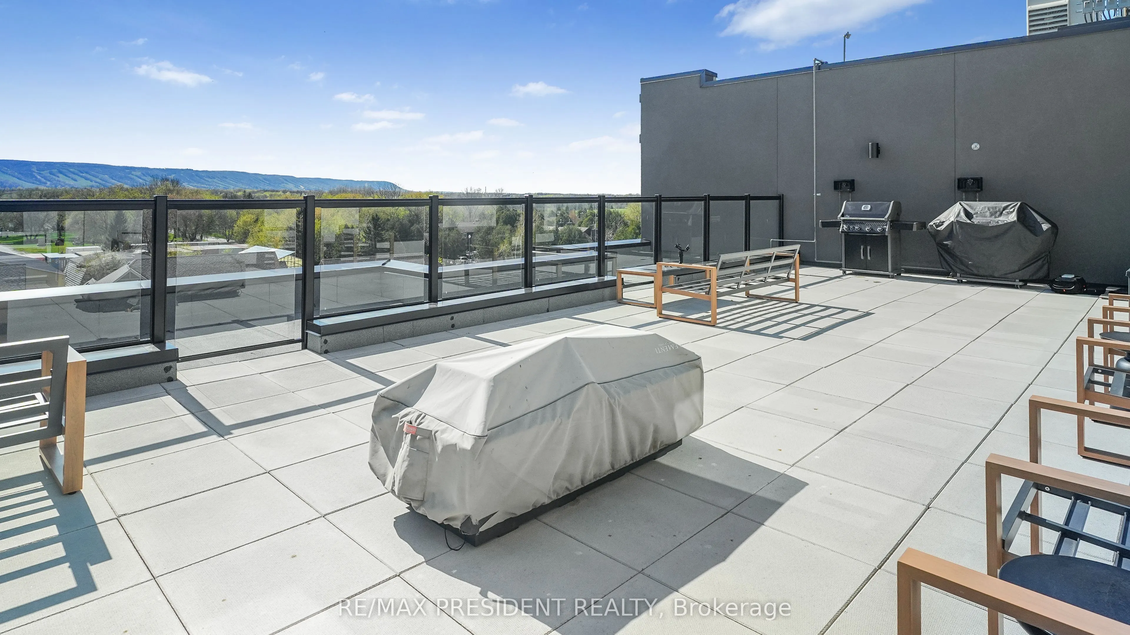 4 Kimberly Lane N, #403