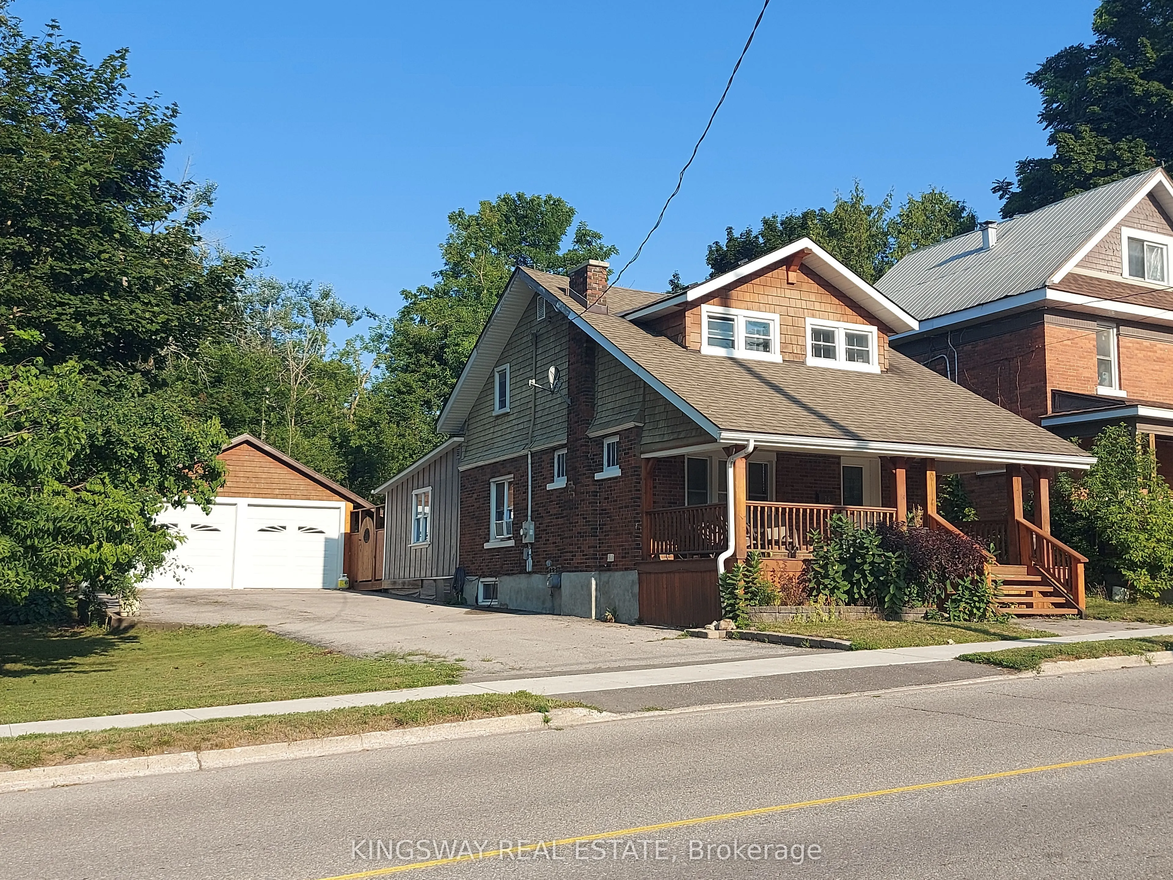 79 Patrick Street S