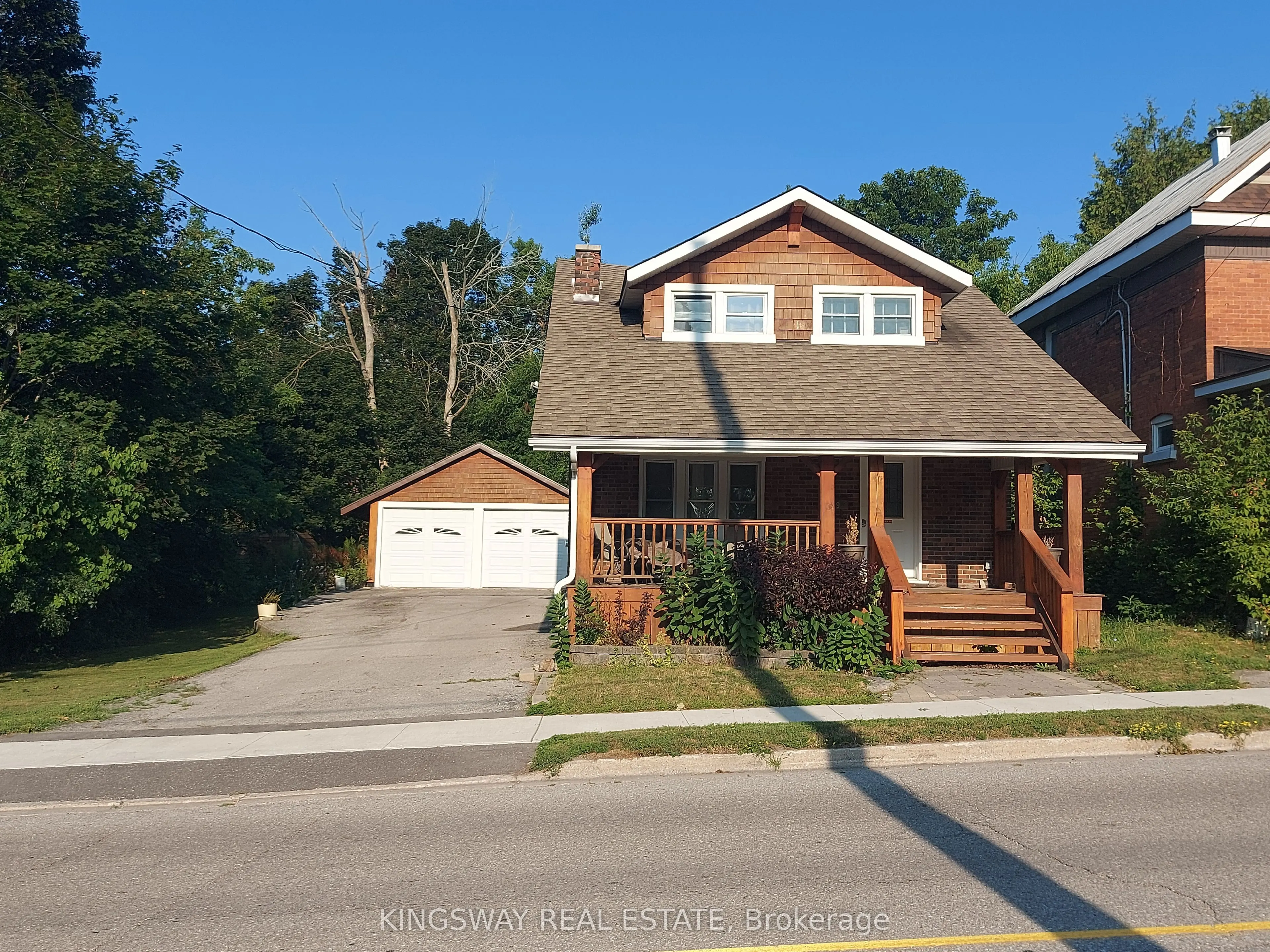 79 Patrick Street S