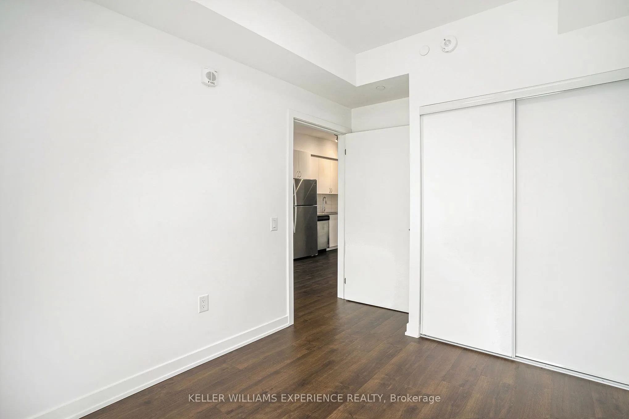56 Lakeside Terrace, #302