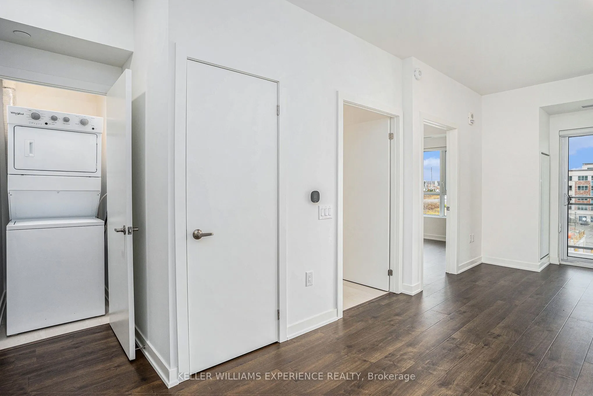 56 Lakeside Terrace, #302