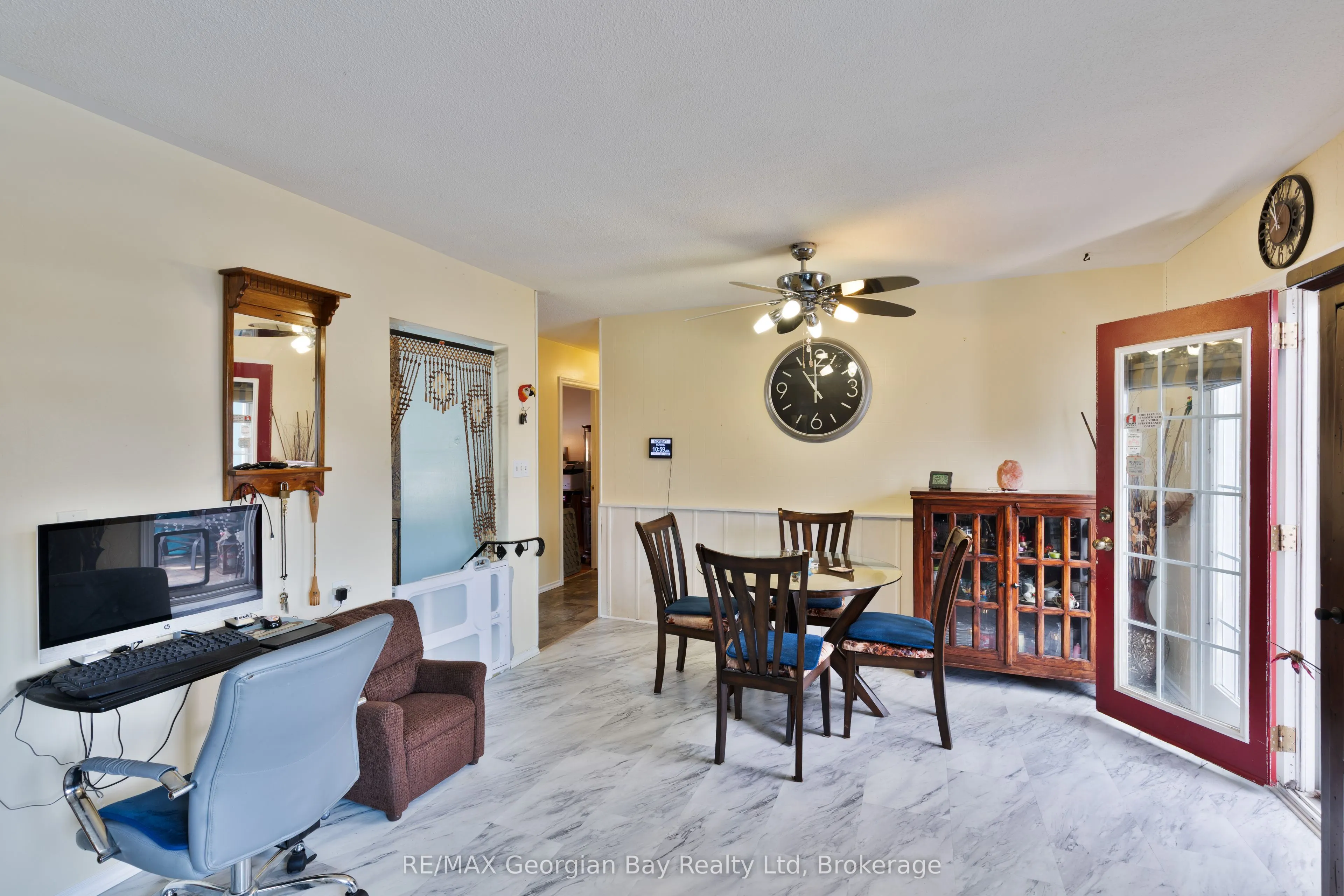 739 SIMCOE Avenue