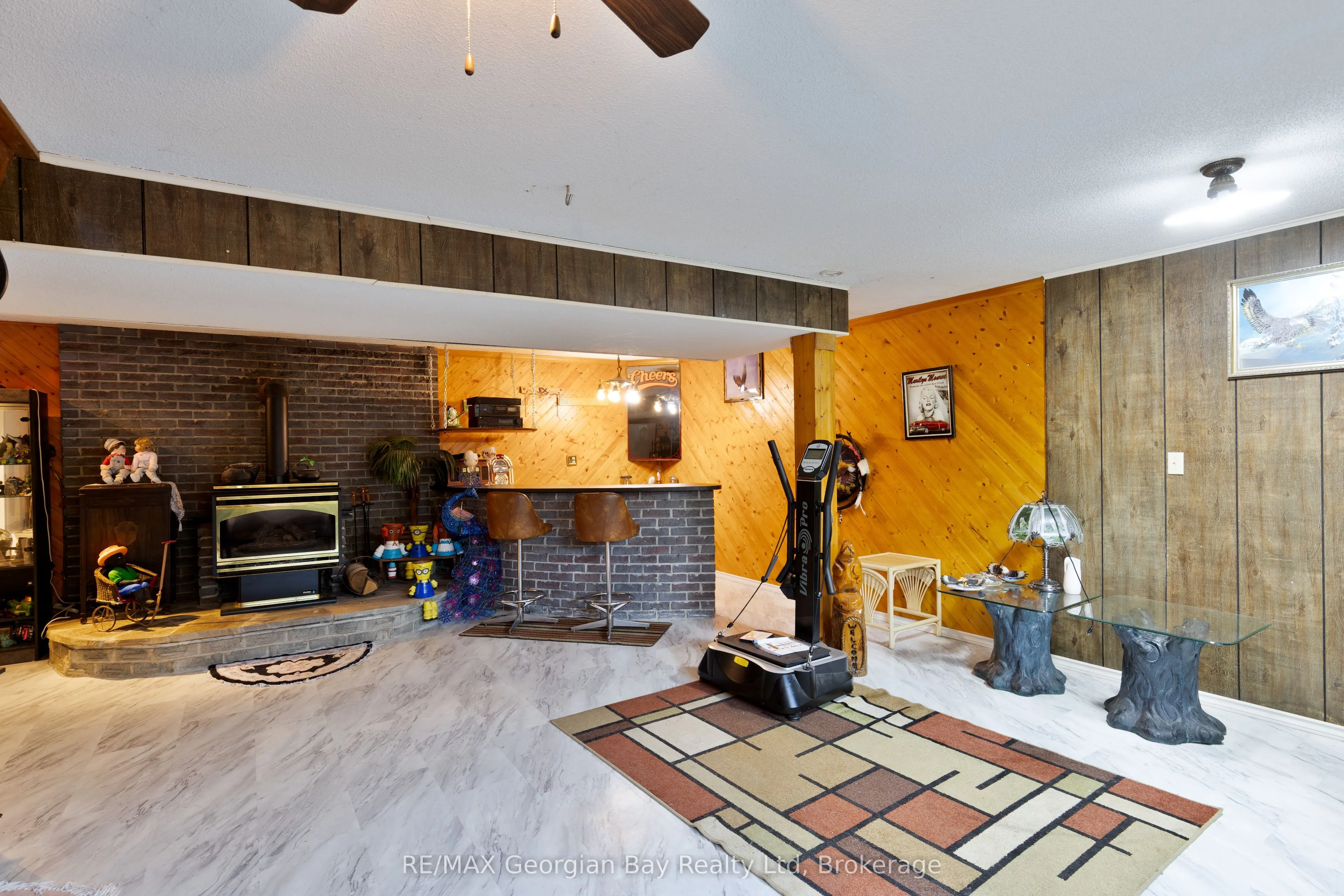 739 SIMCOE Avenue