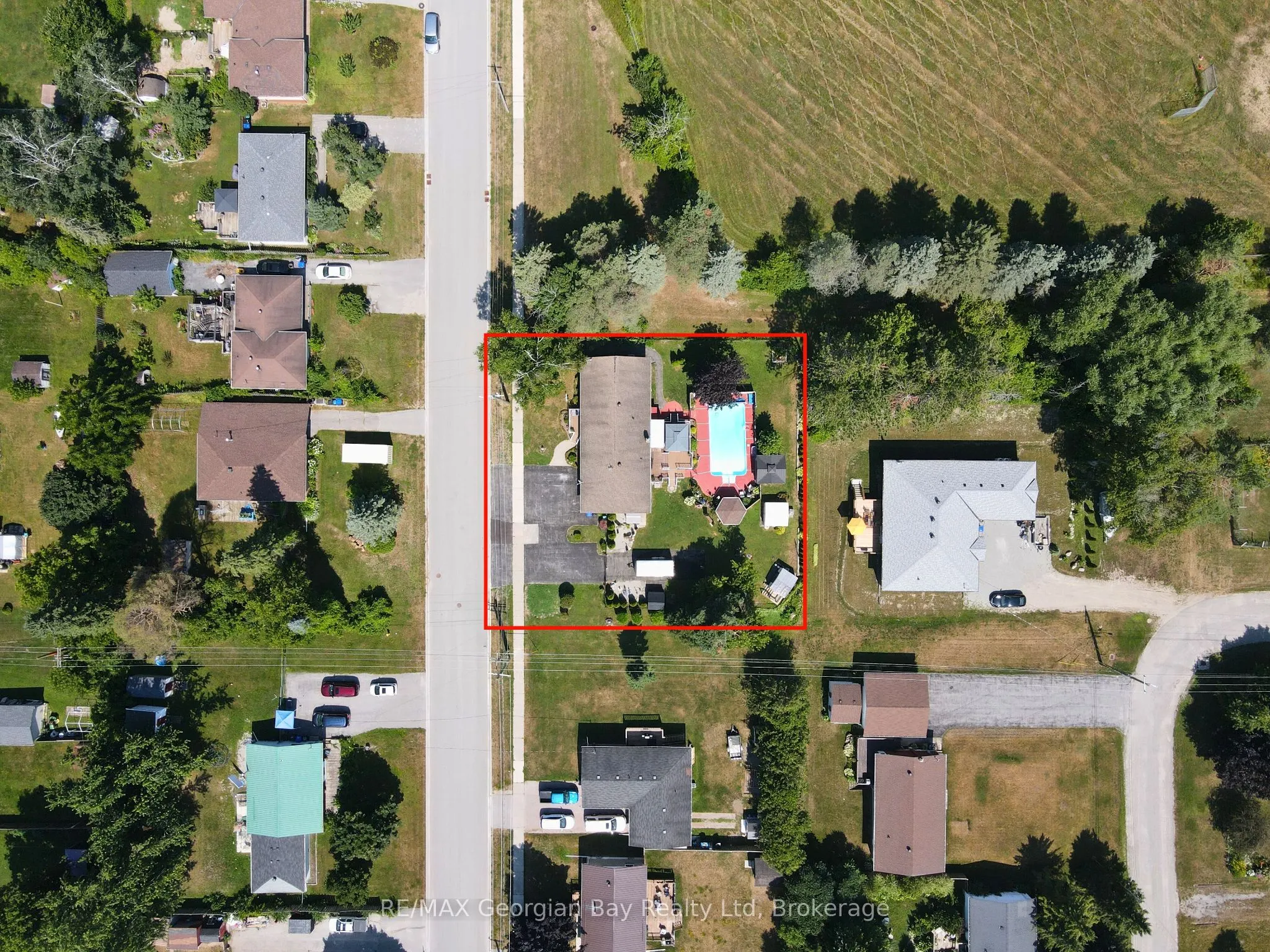 739 SIMCOE Avenue
