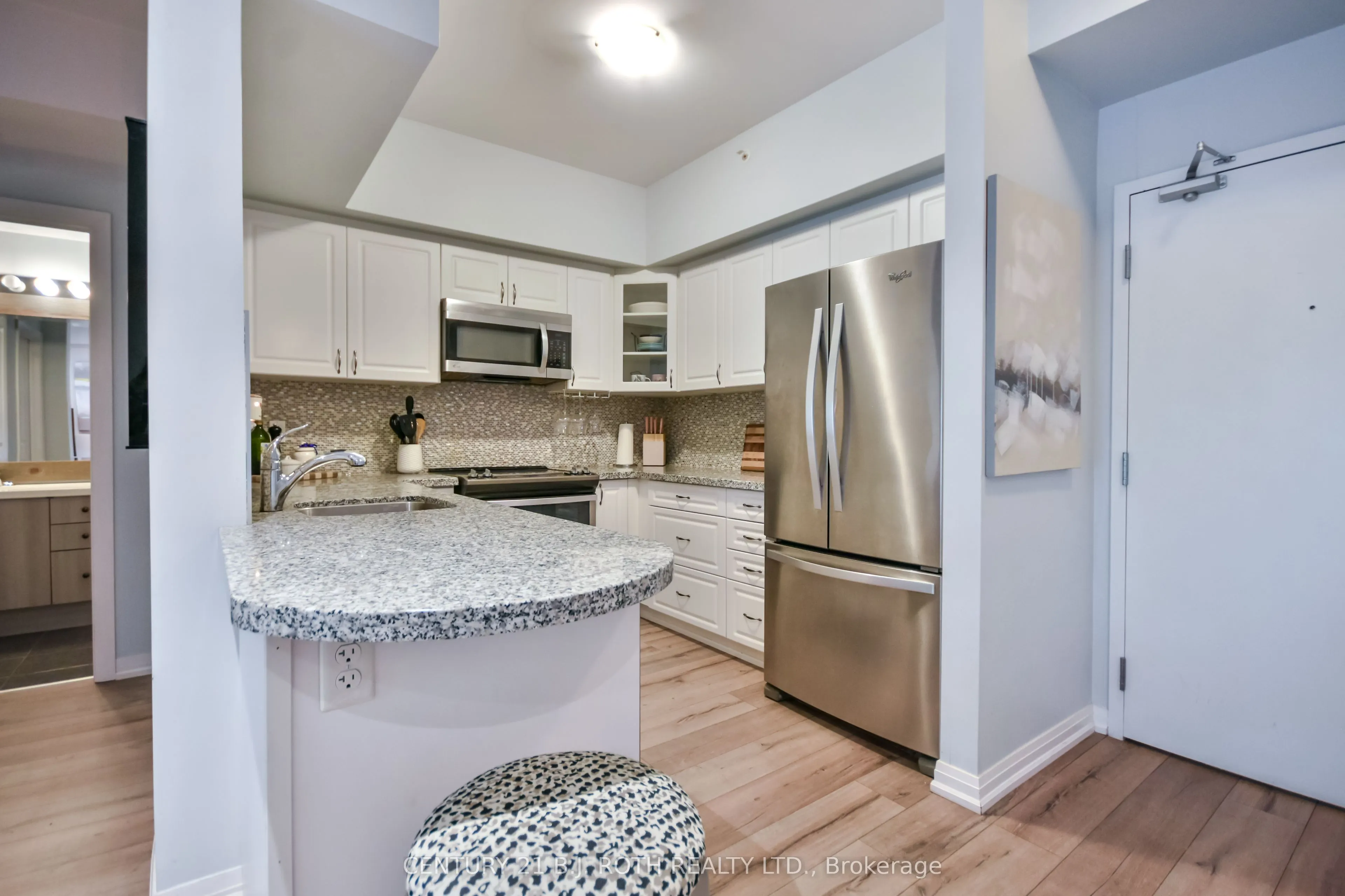 306 Essa Road, #107