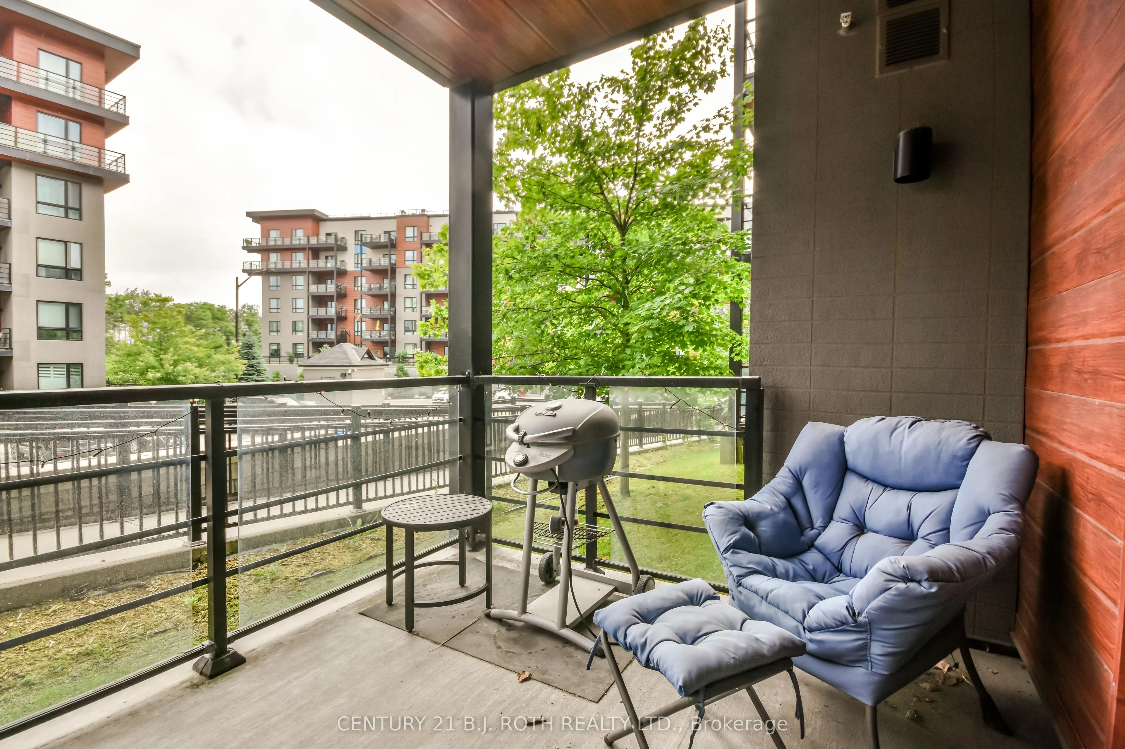 306 Essa Road, #107