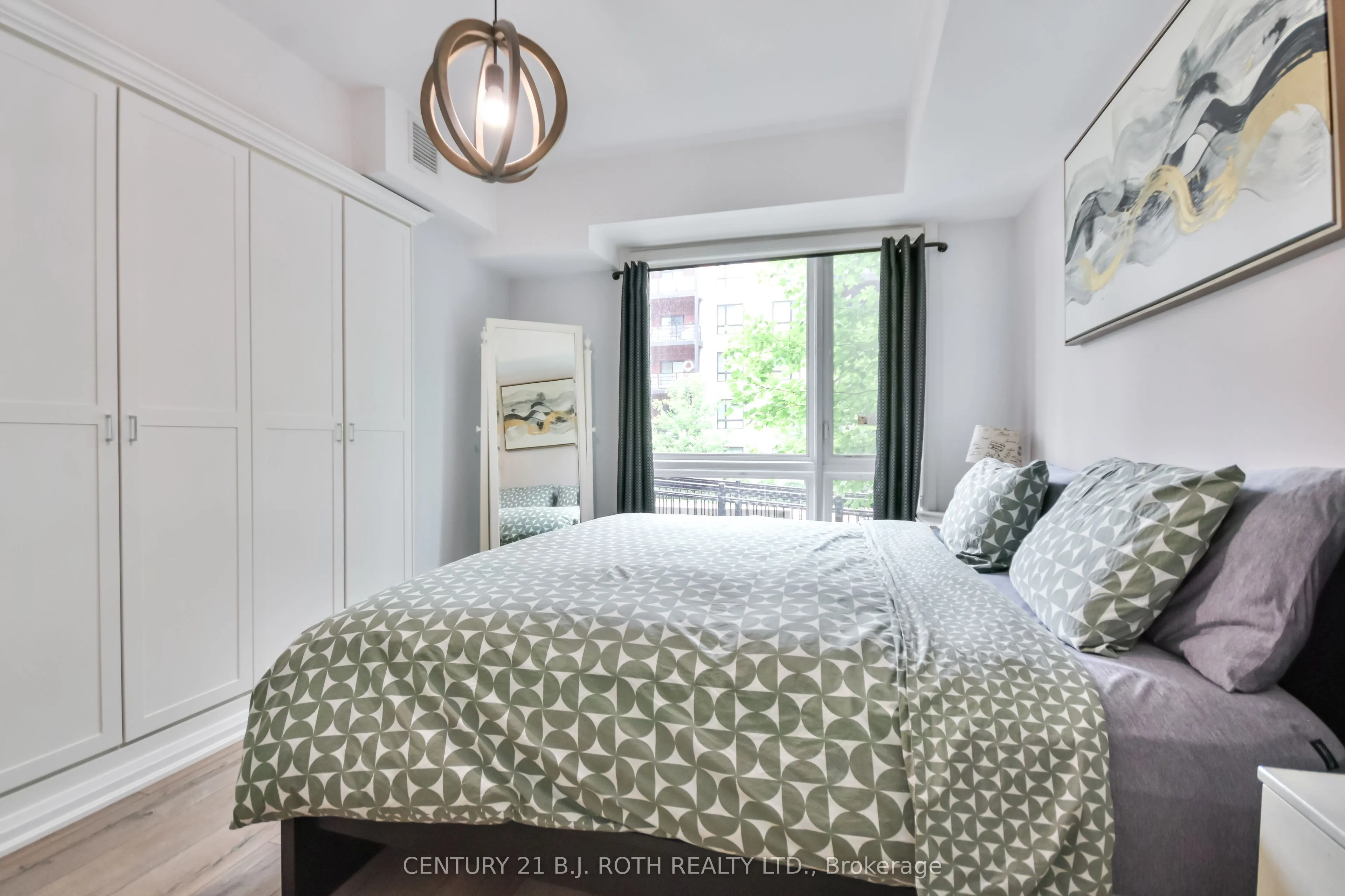 306 Essa Road, #107