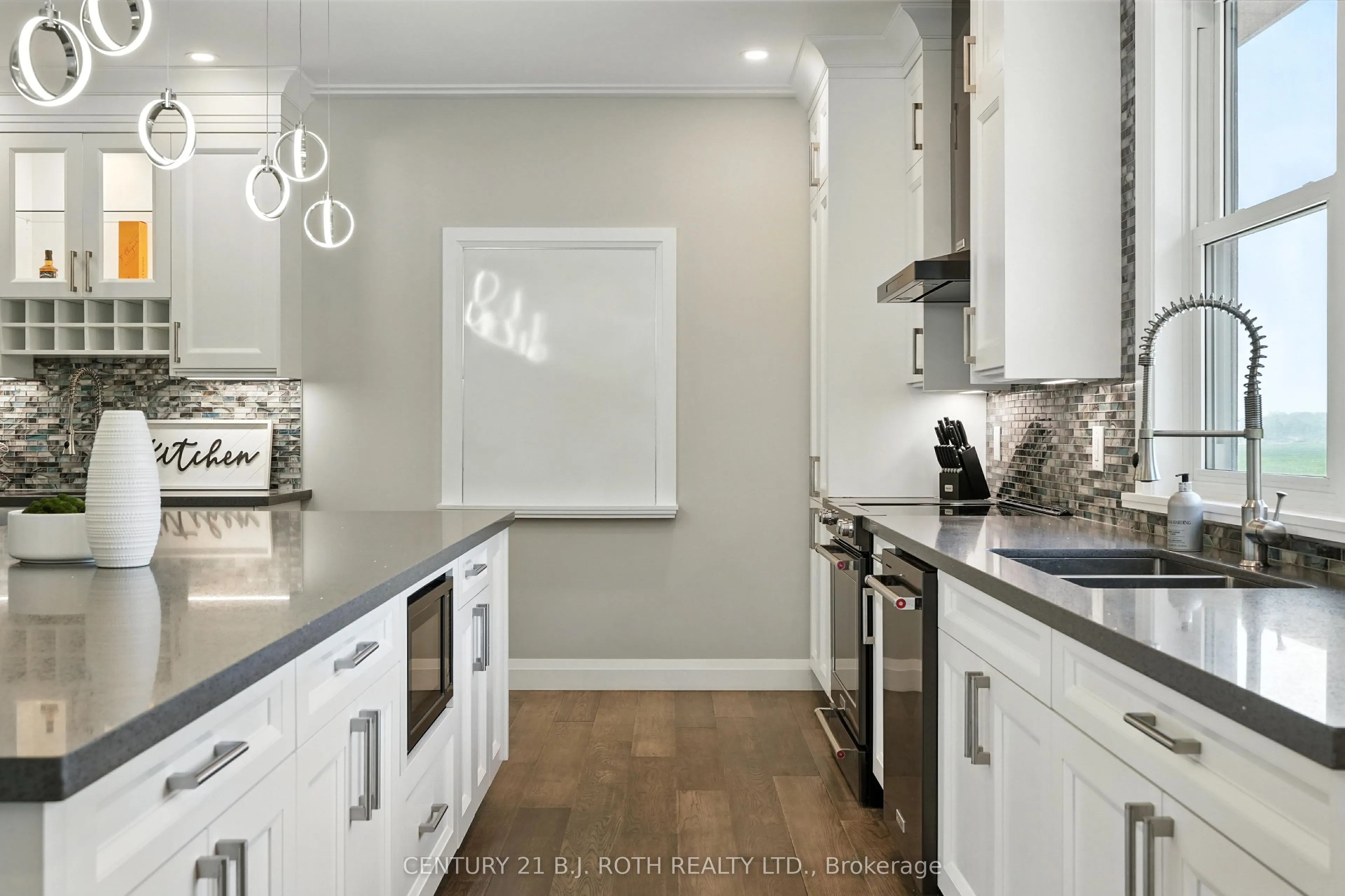 3510 BRENNAN Line W
