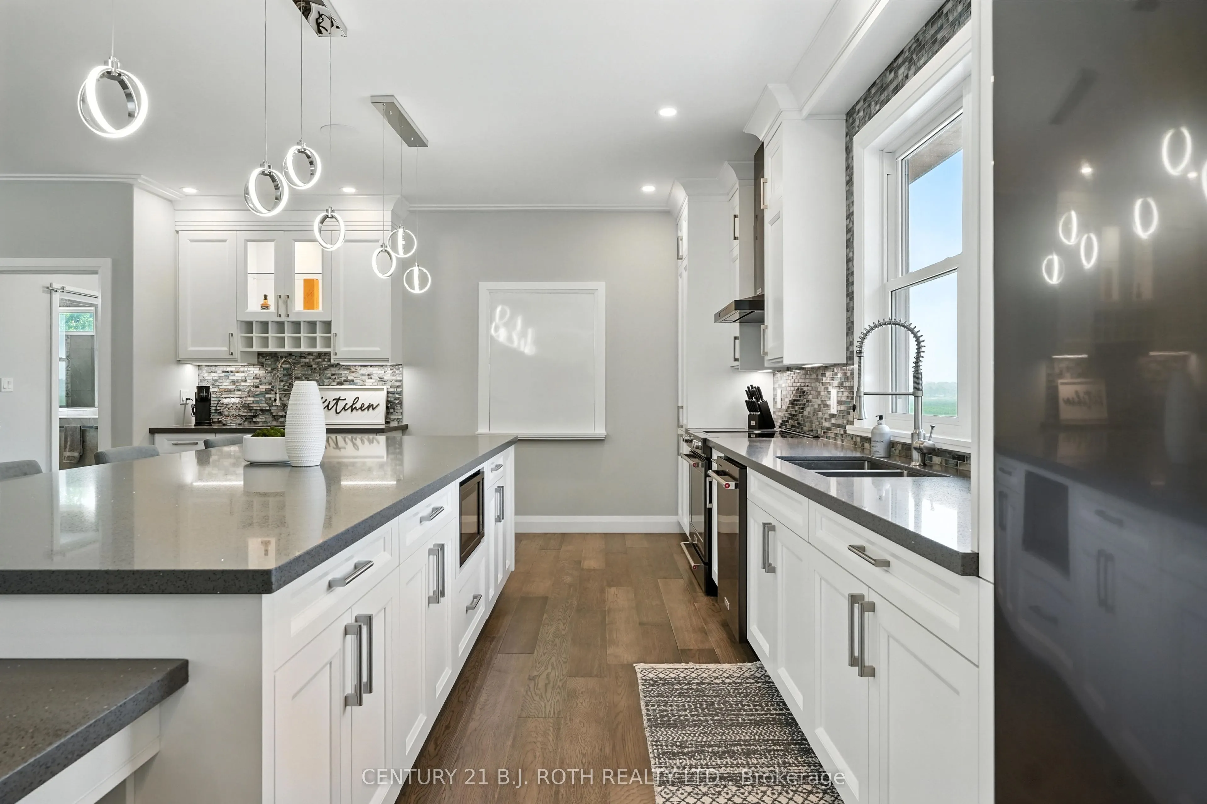 3510 BRENNAN Line W