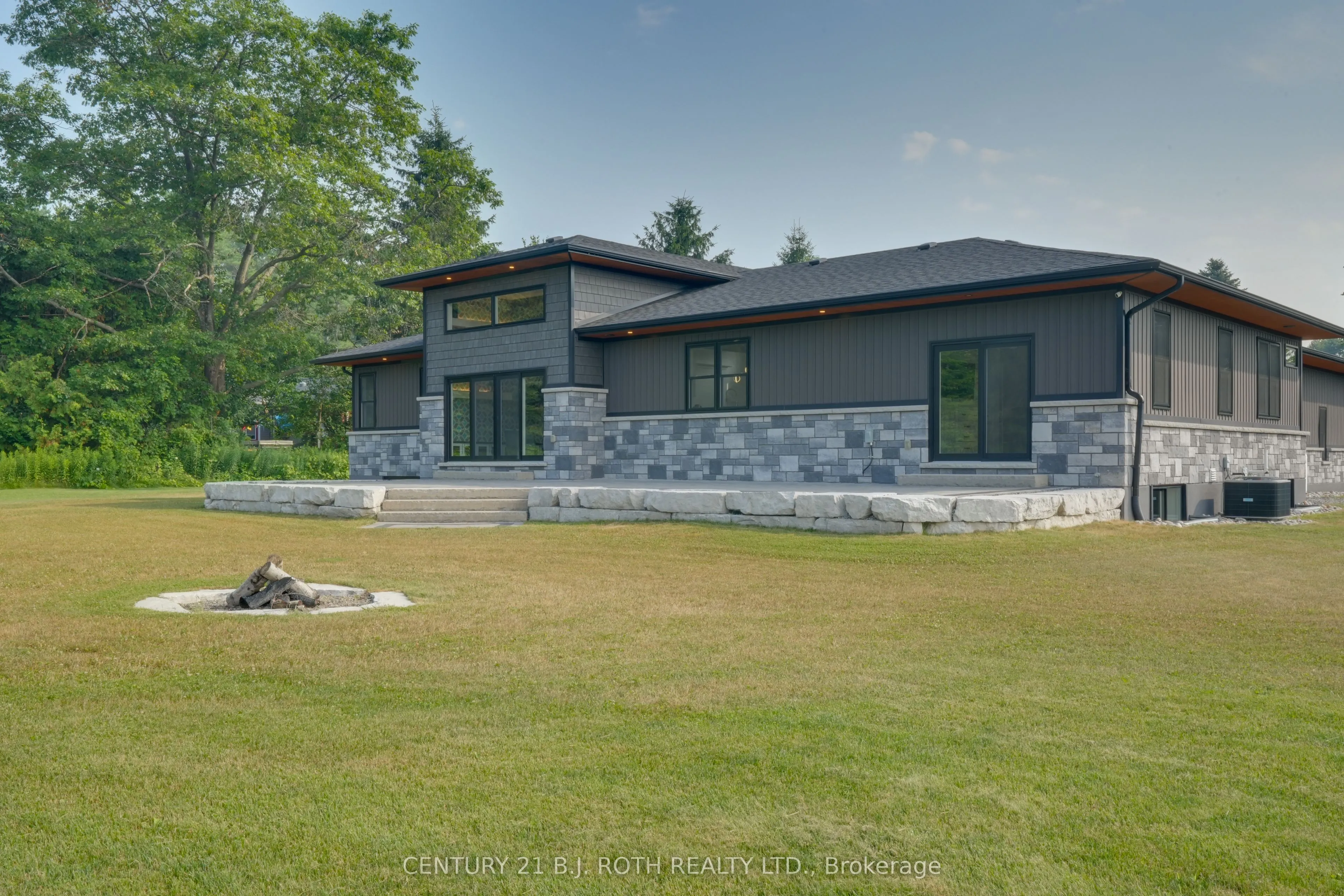 3510 BRENNAN Line W