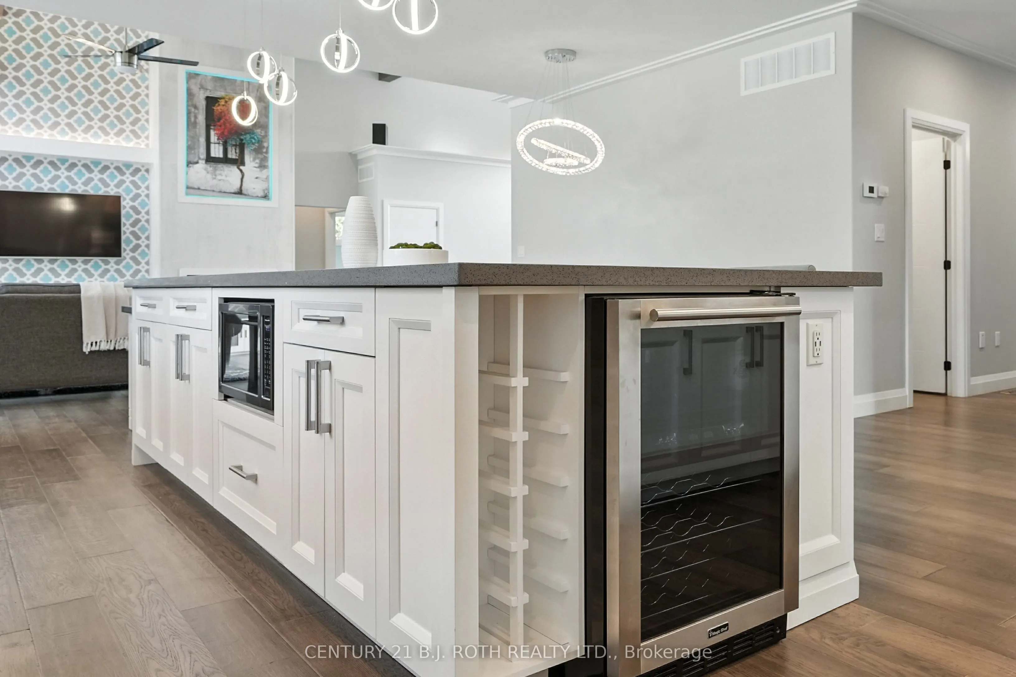 3510 BRENNAN Line W
