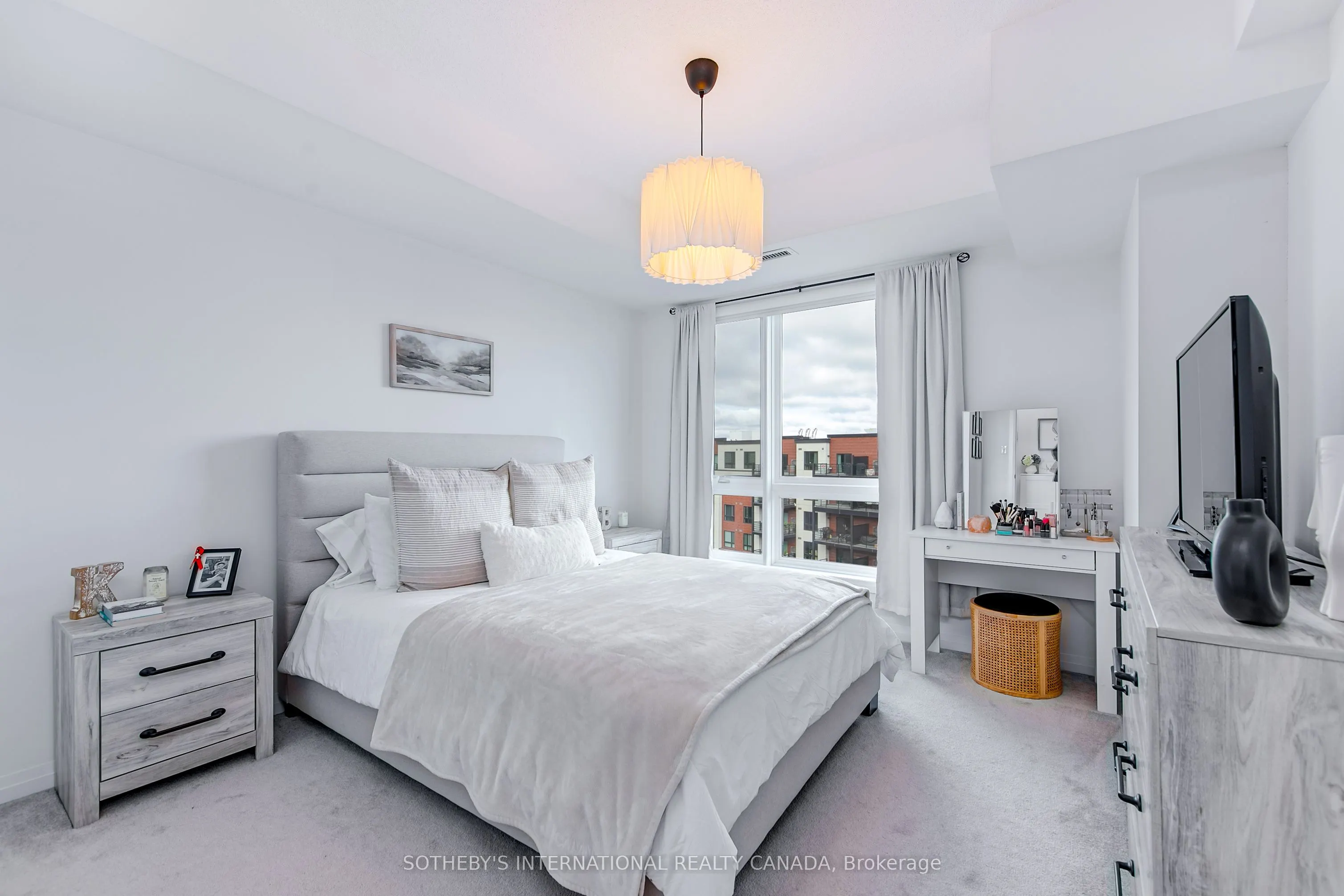 304 Essa Road, #609