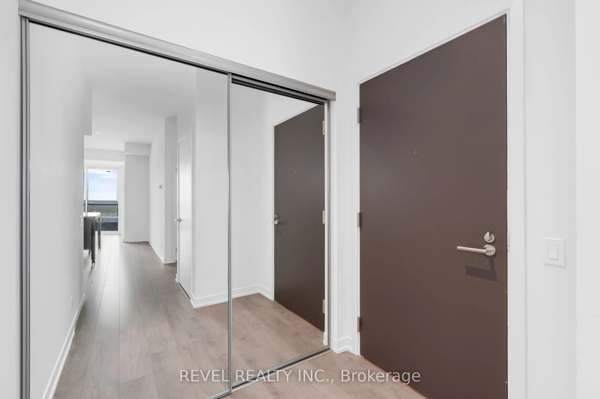 39 Mary Street, #1012