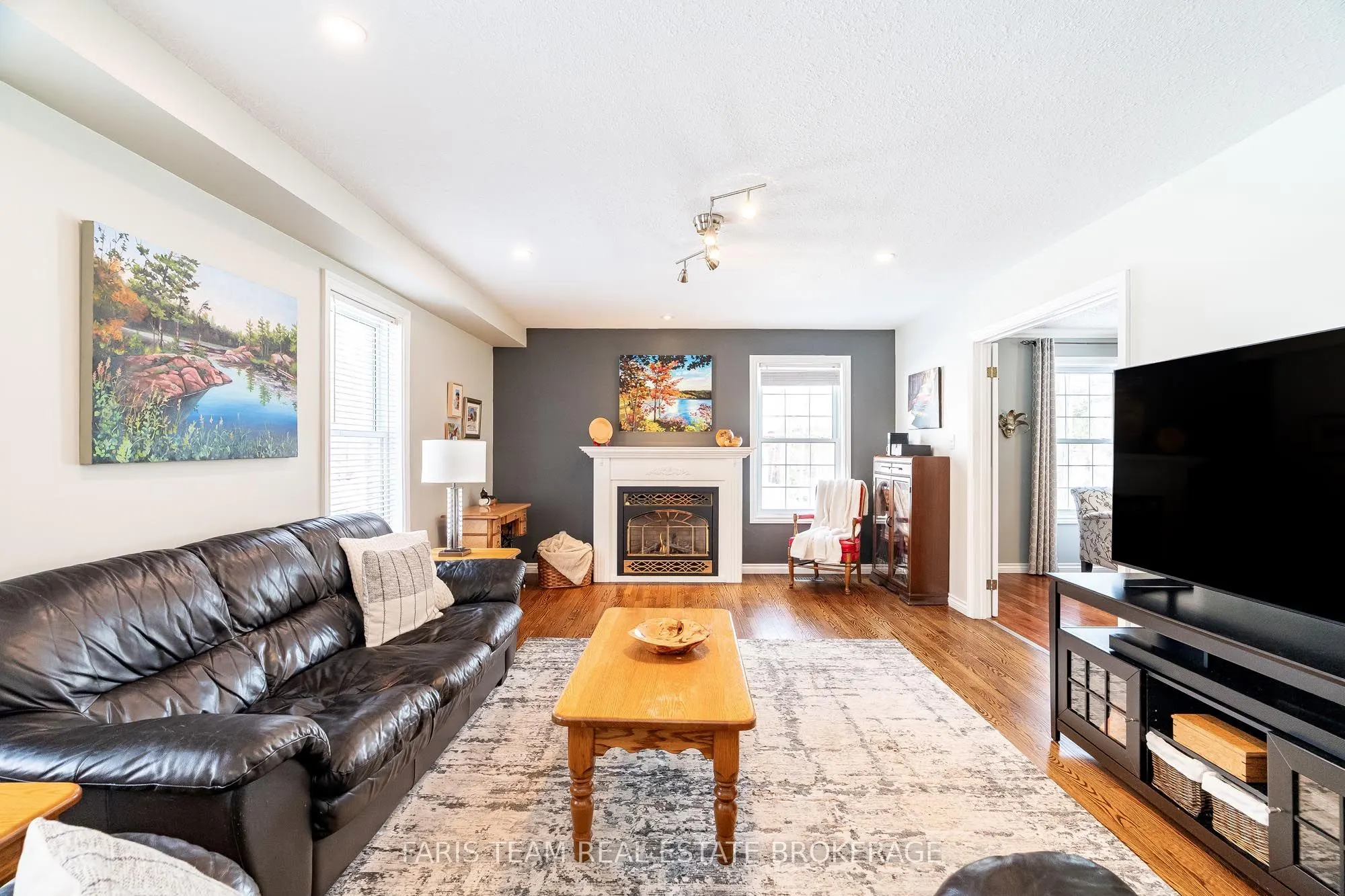 64 Goldfinch Crescent