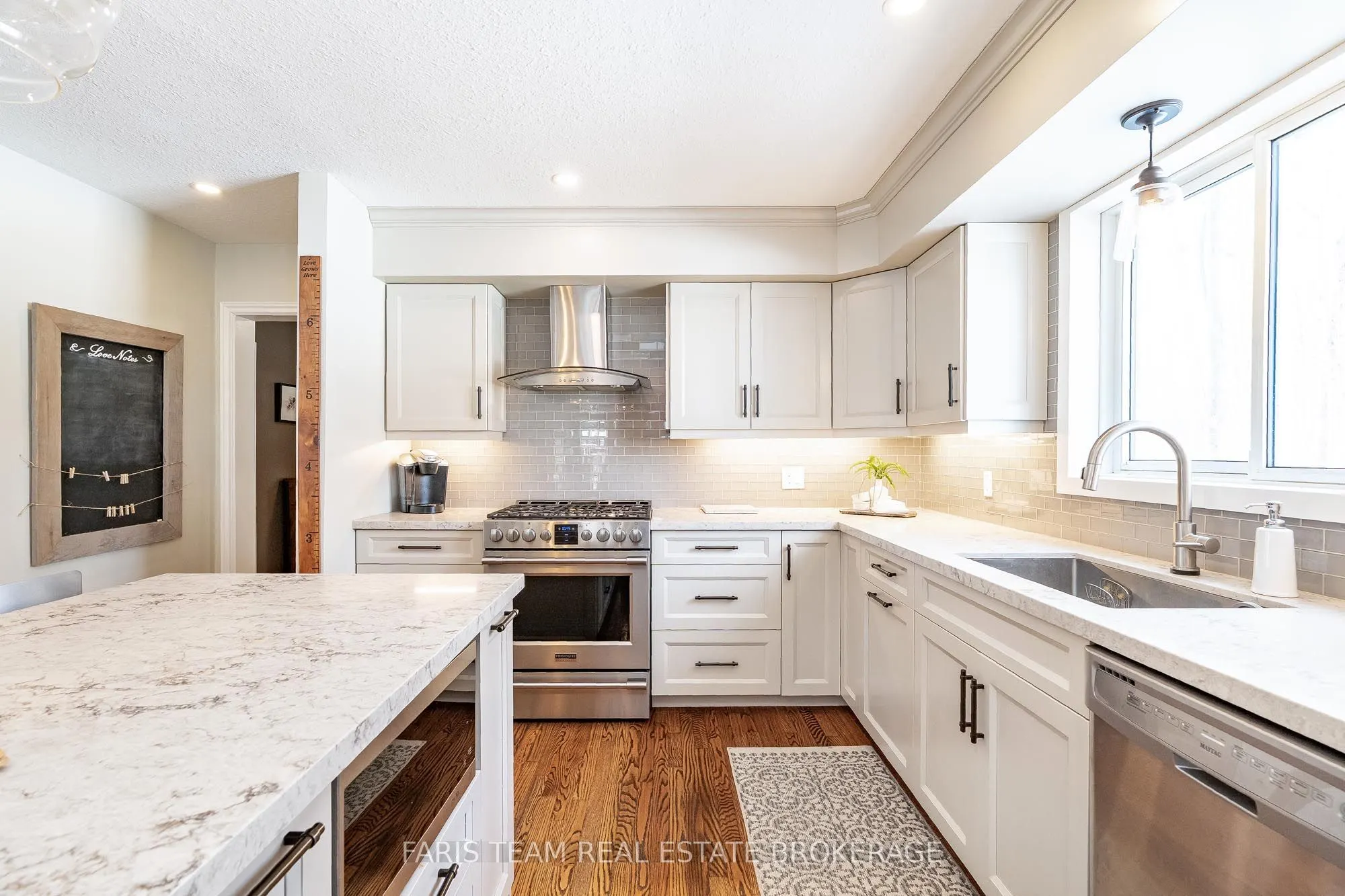 64 Goldfinch Crescent