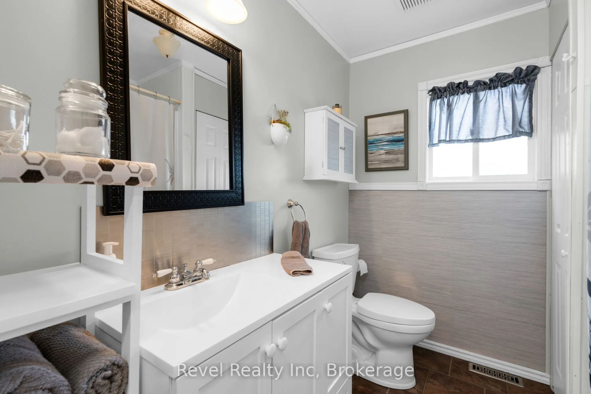 5411 Elliott Side Road, #19