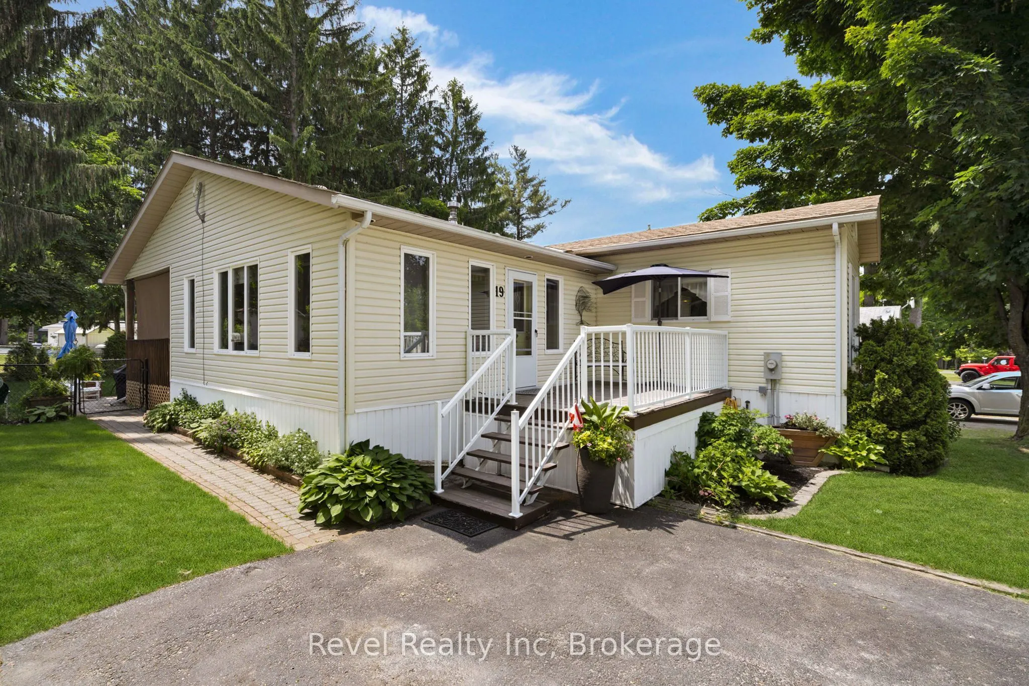 5411 Elliott Side Road, #19