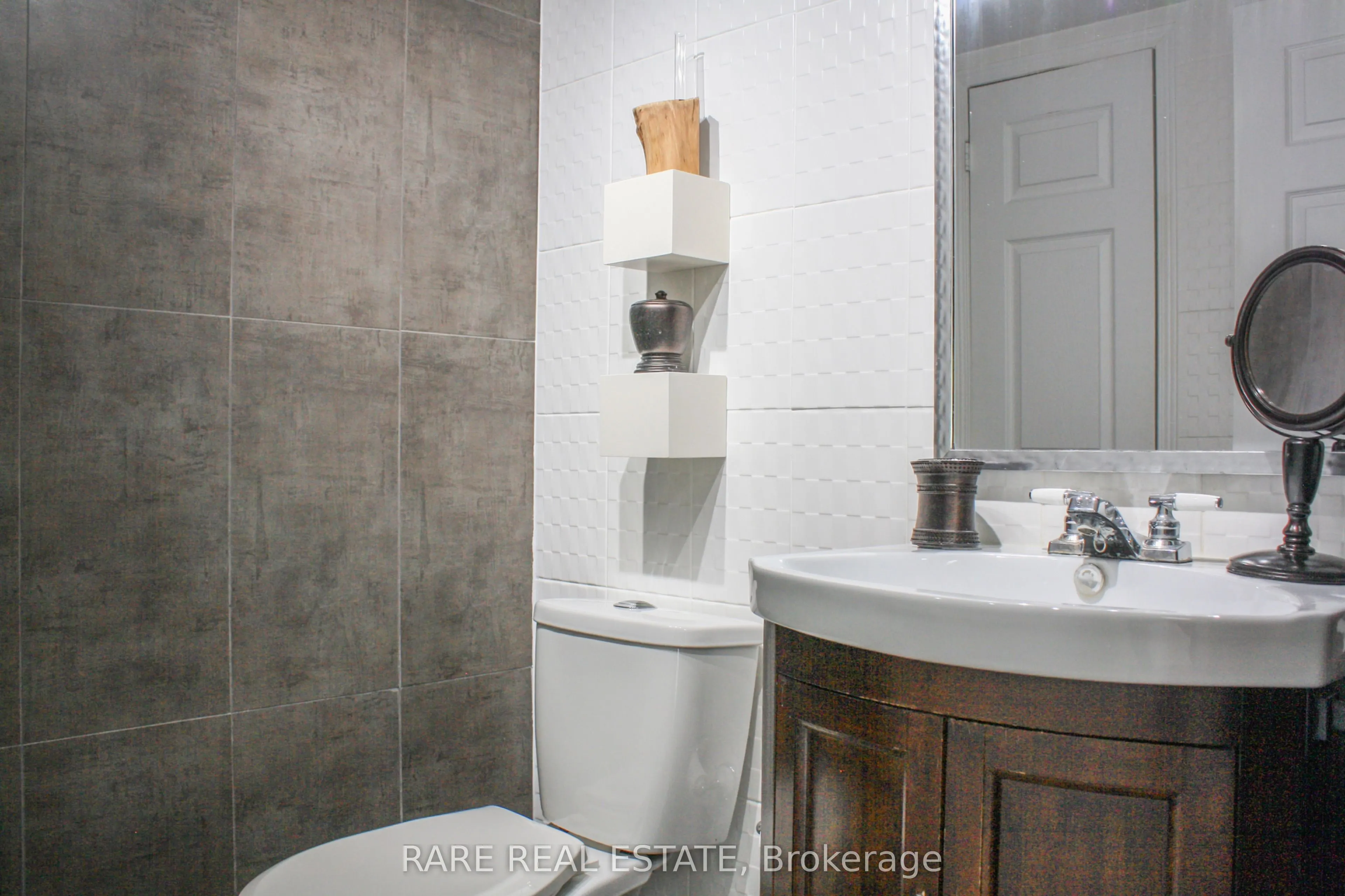 40 Wasaga Woods Circle, #5
