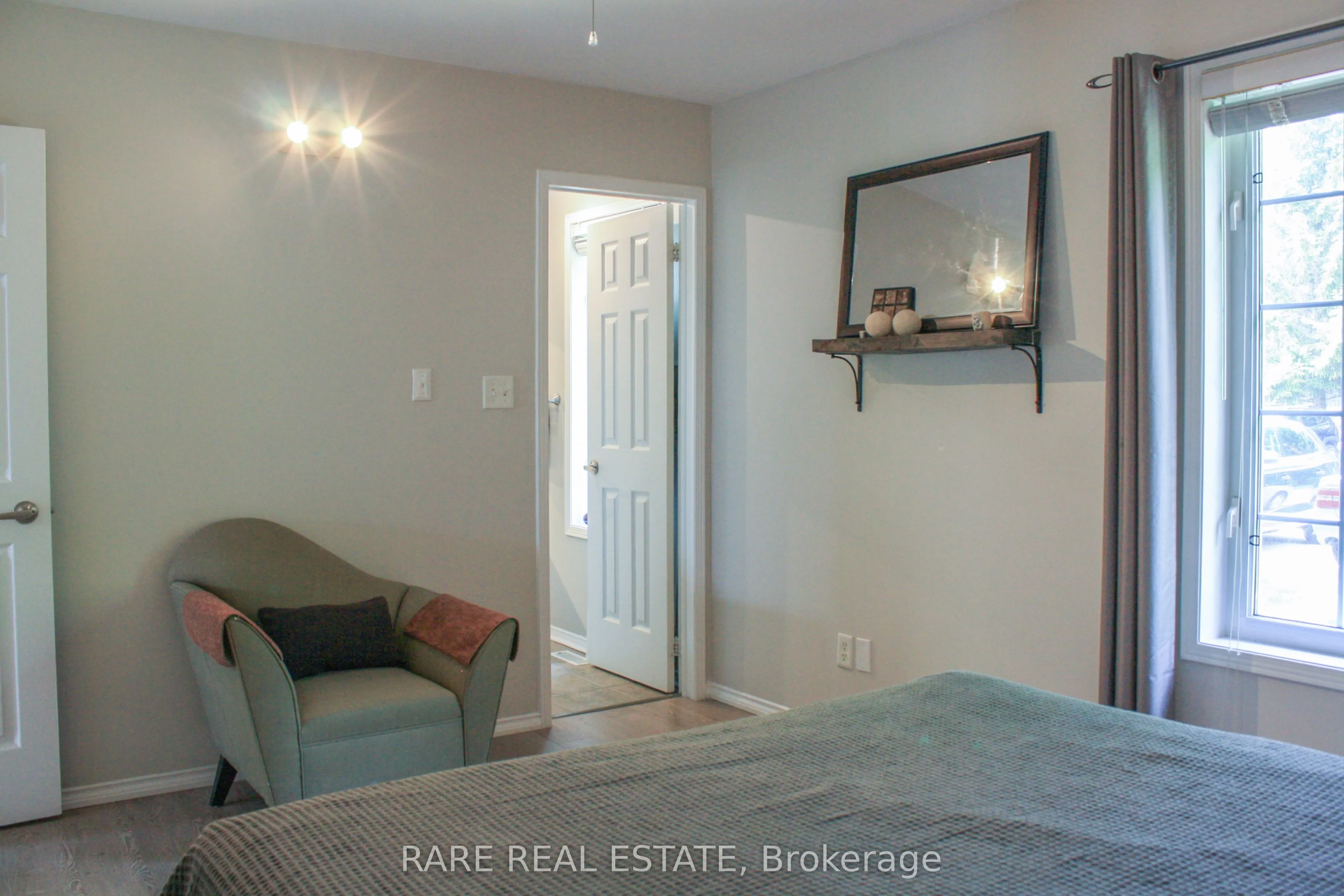 40 Wasaga Woods Circle, #5