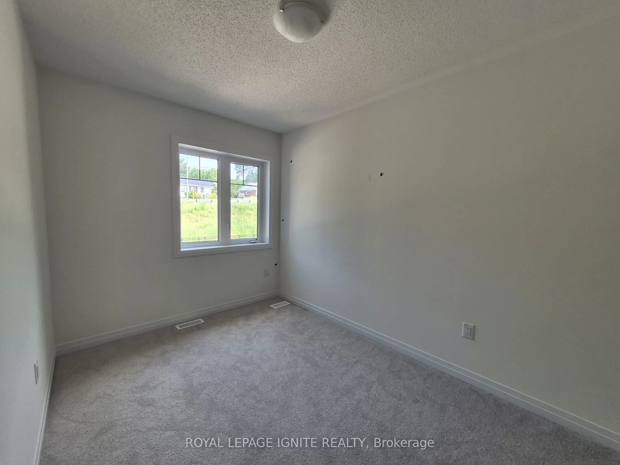 526 Hudson Crescent