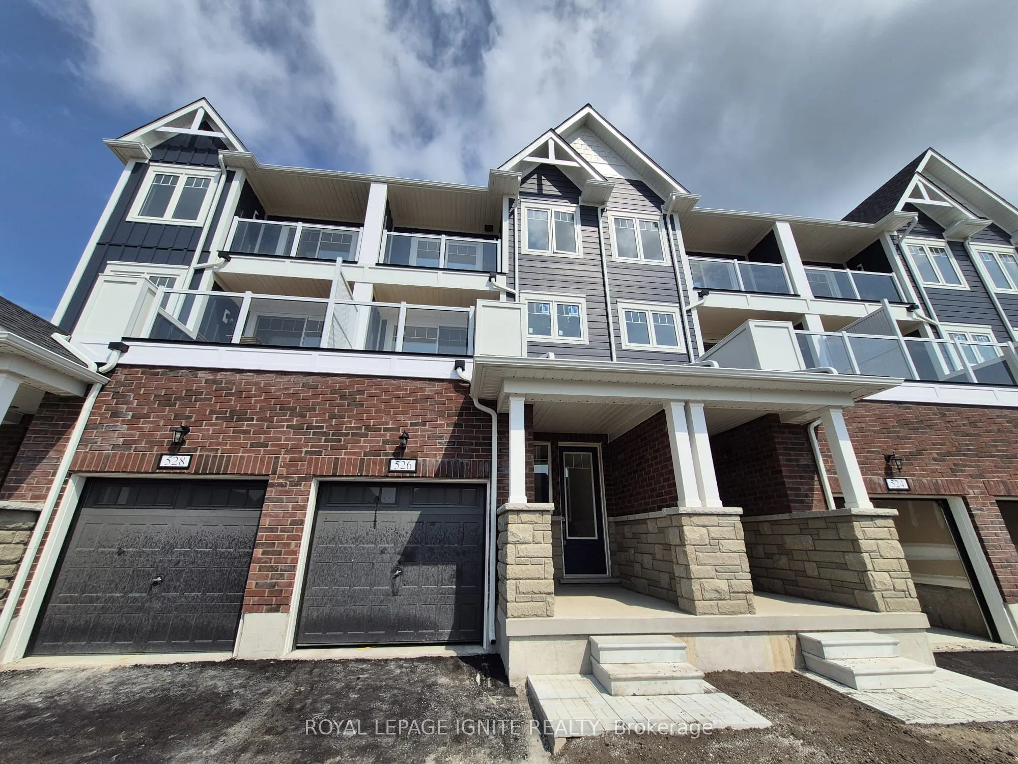 526 Hudson Crescent